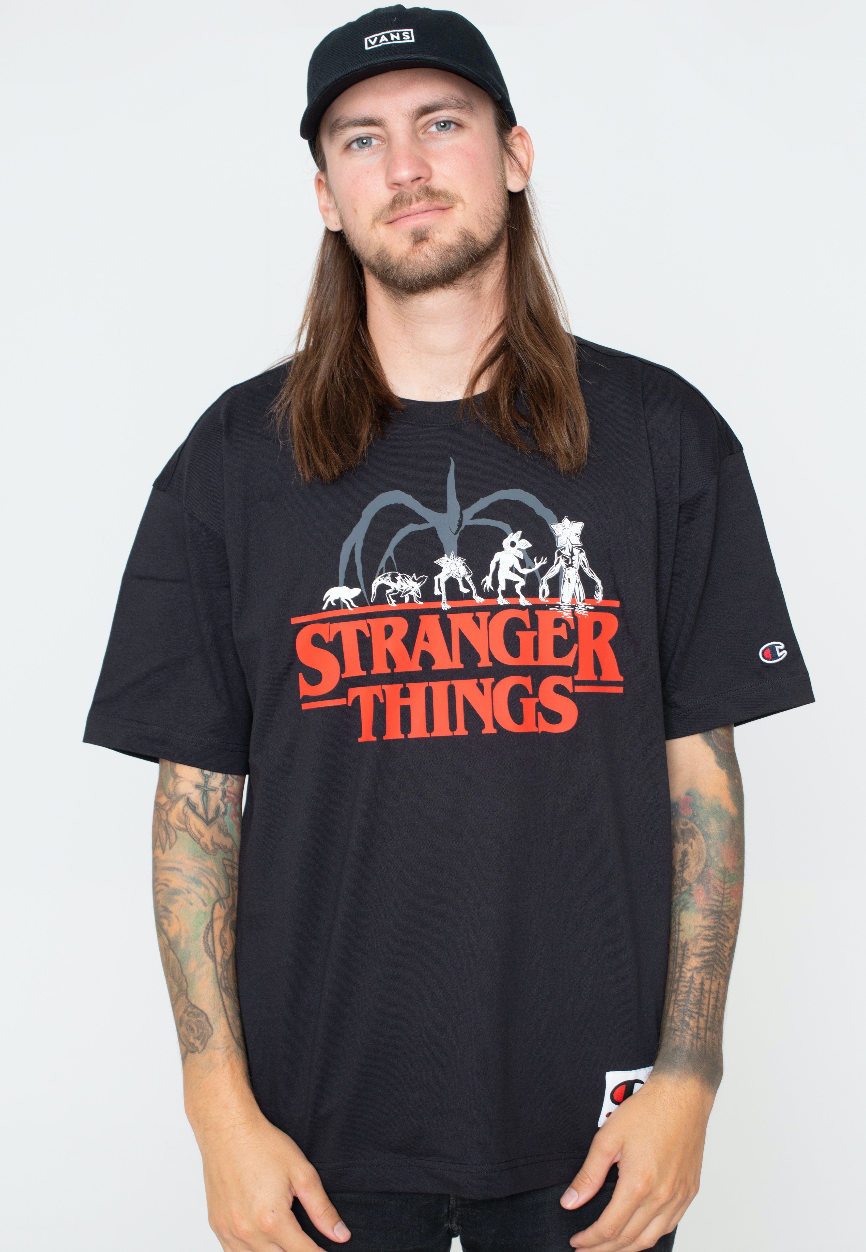 Champion x Stranger Things - Crewneck Black Beauty C - T-Shirt | Men-Image