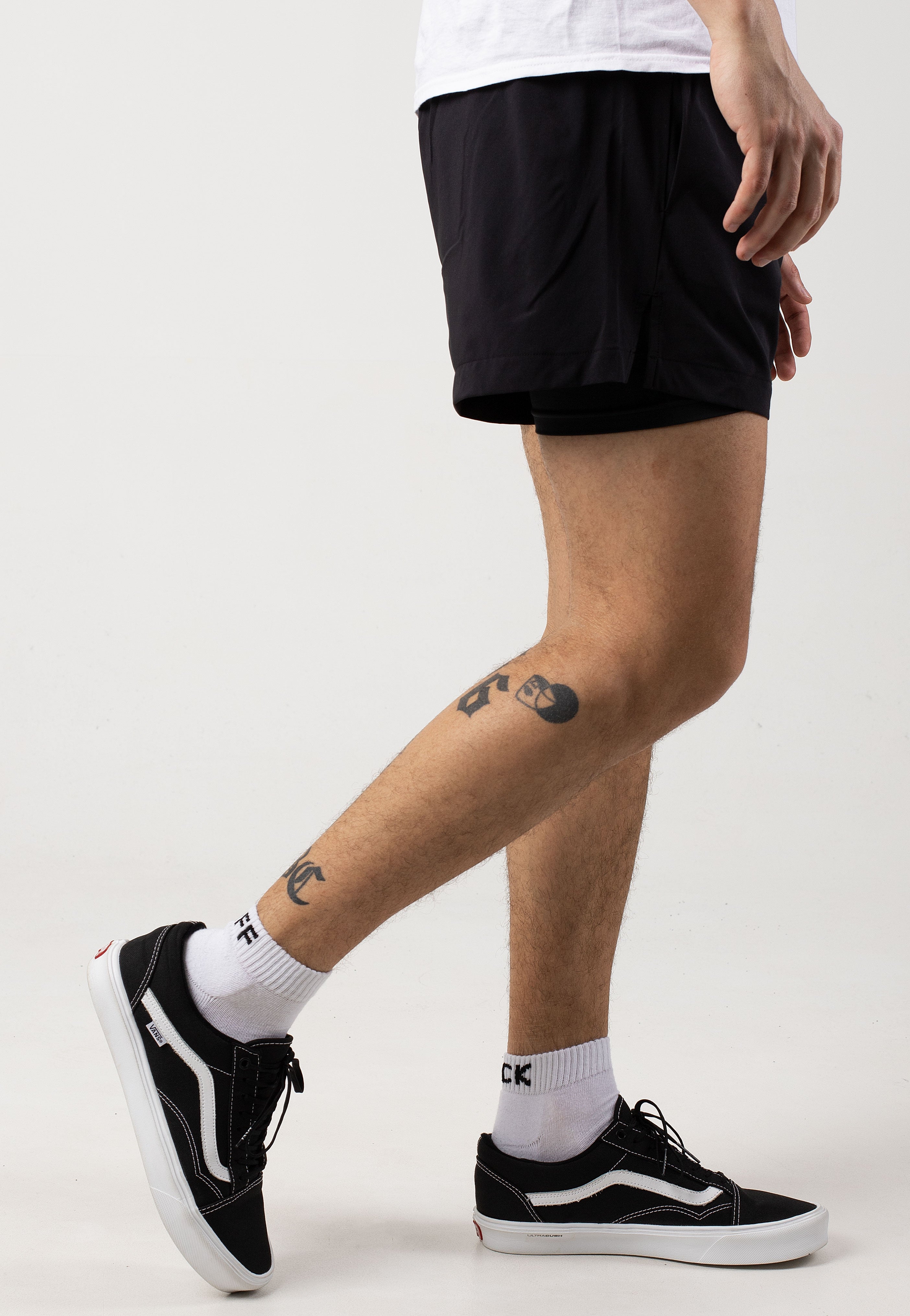 Champion - Double Dry Running NBK/NBK - Shorts | Men-Image