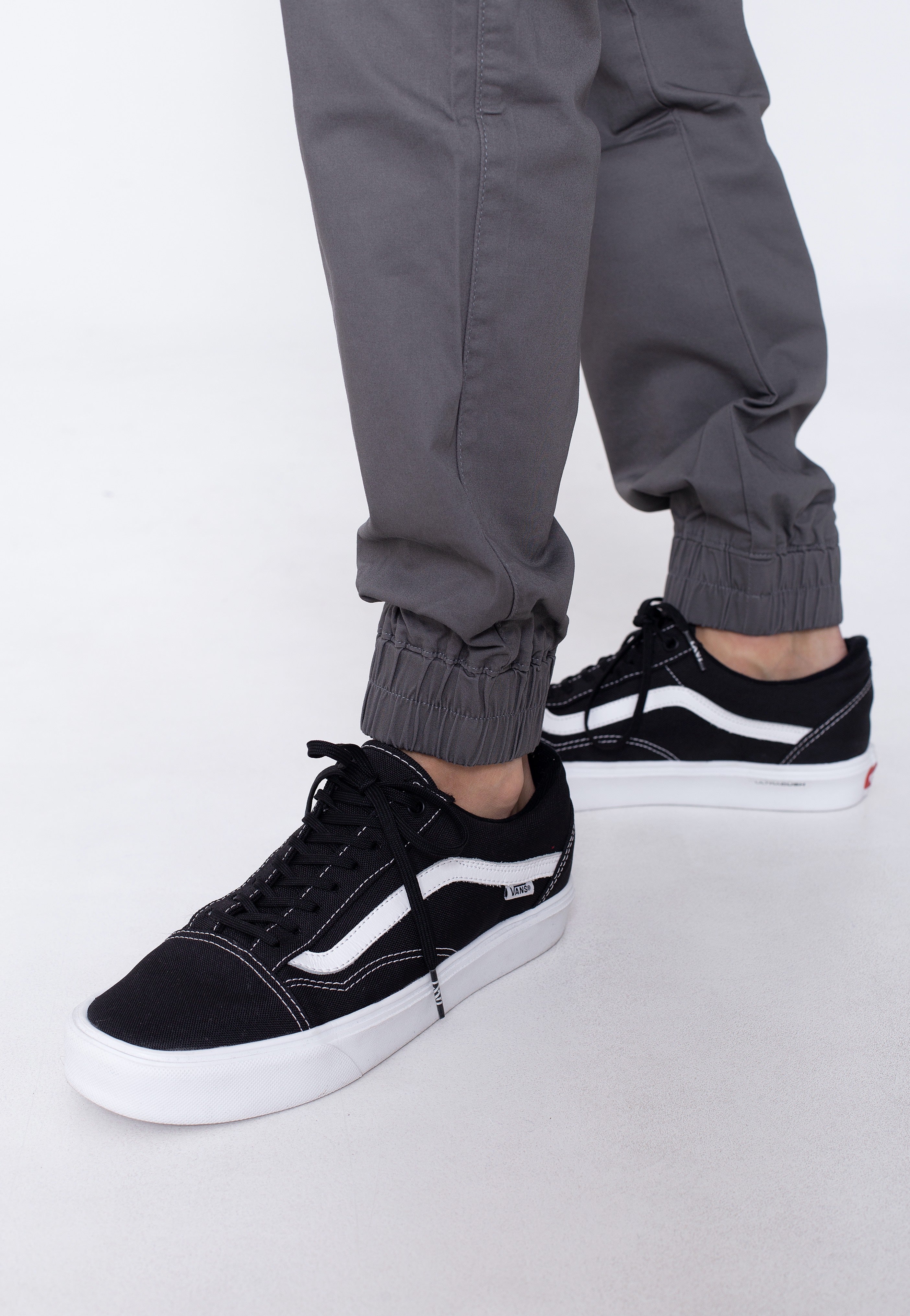 Champion - Elastic Cuff GUM - Pants | Men-Image