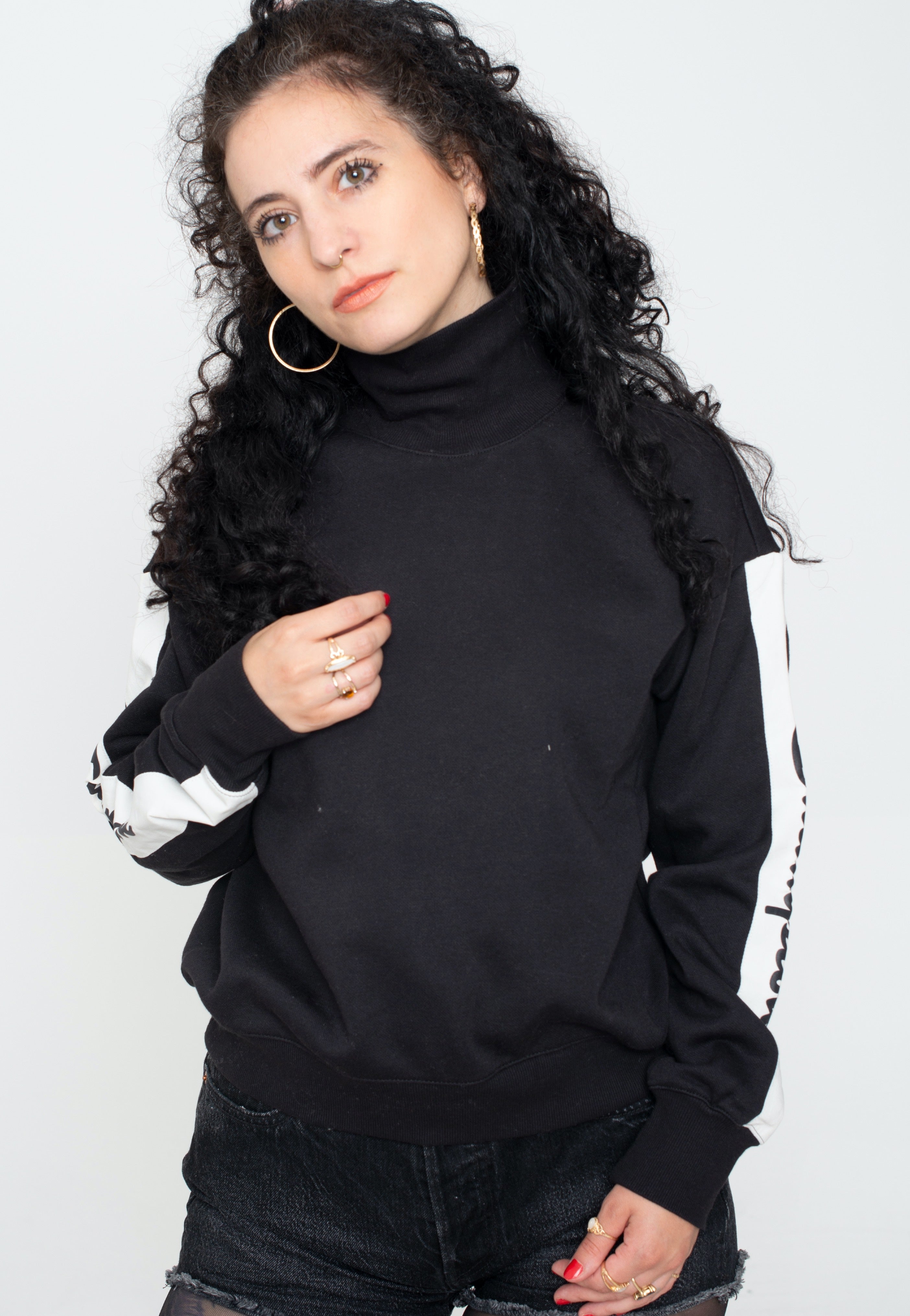 Champion - High Neck Black Beauty - Sweater | Women-Image