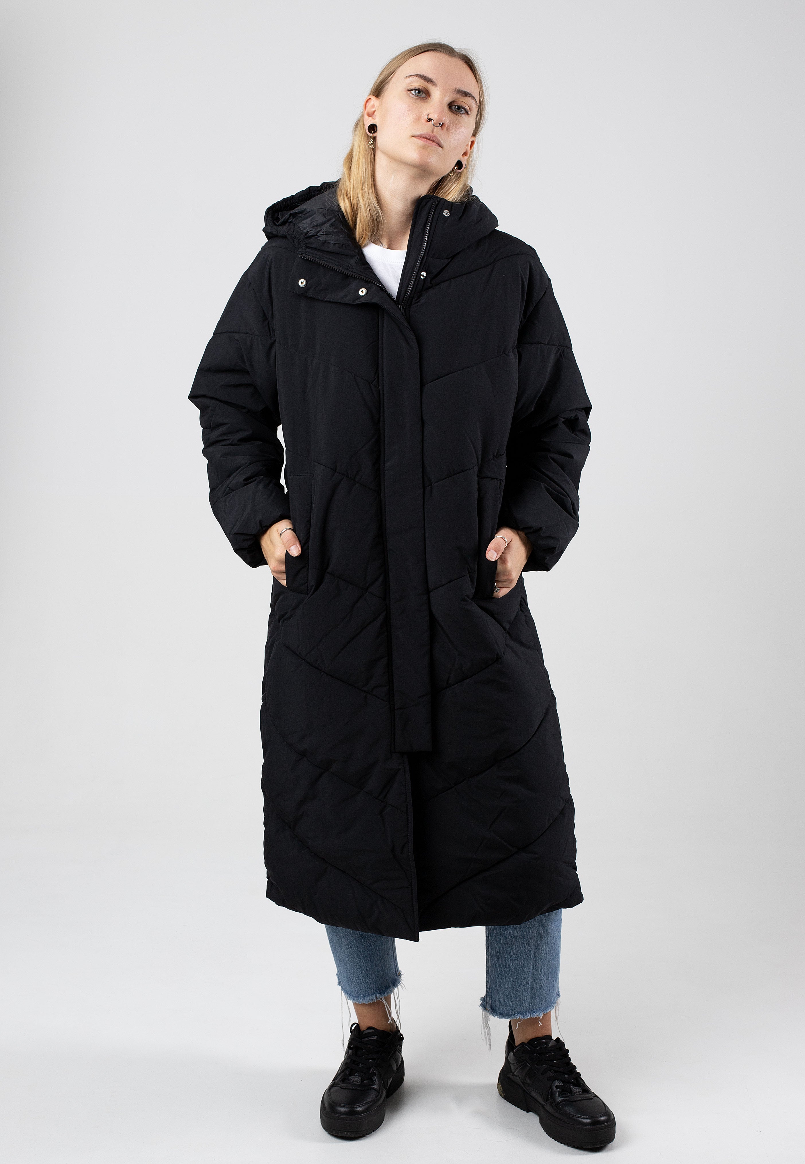 Champion - Hooded Polyfilled Black Beauty - Jacket | Women-Image