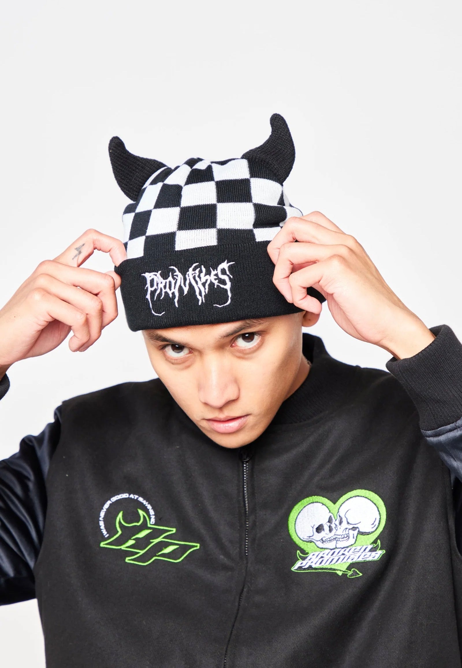 Broken Promises - Checkered Devil Horn Black/White - Beanie | Neutral-Image