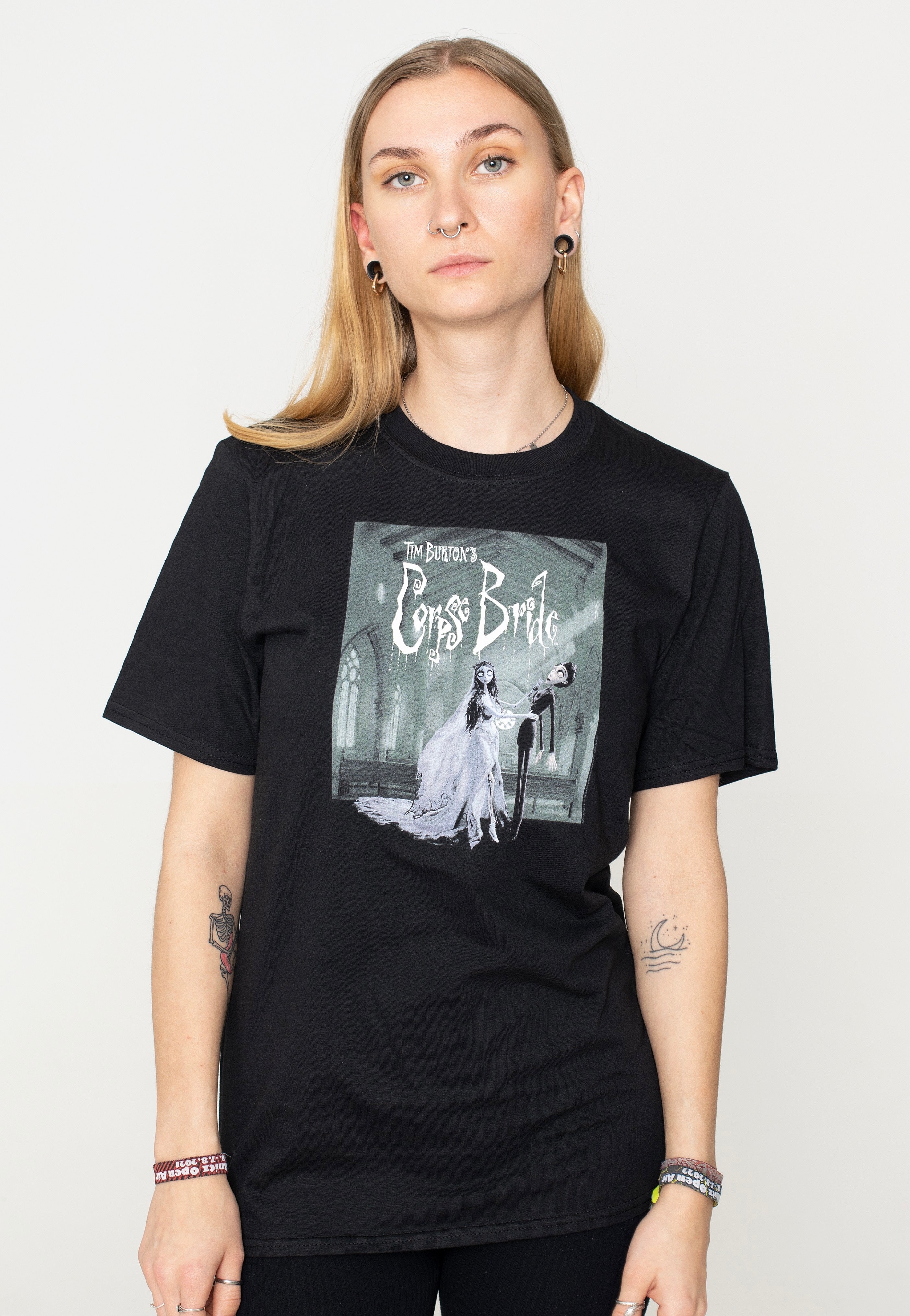 Corpse Bride - Church Posing - T-Shirt | Women-Image