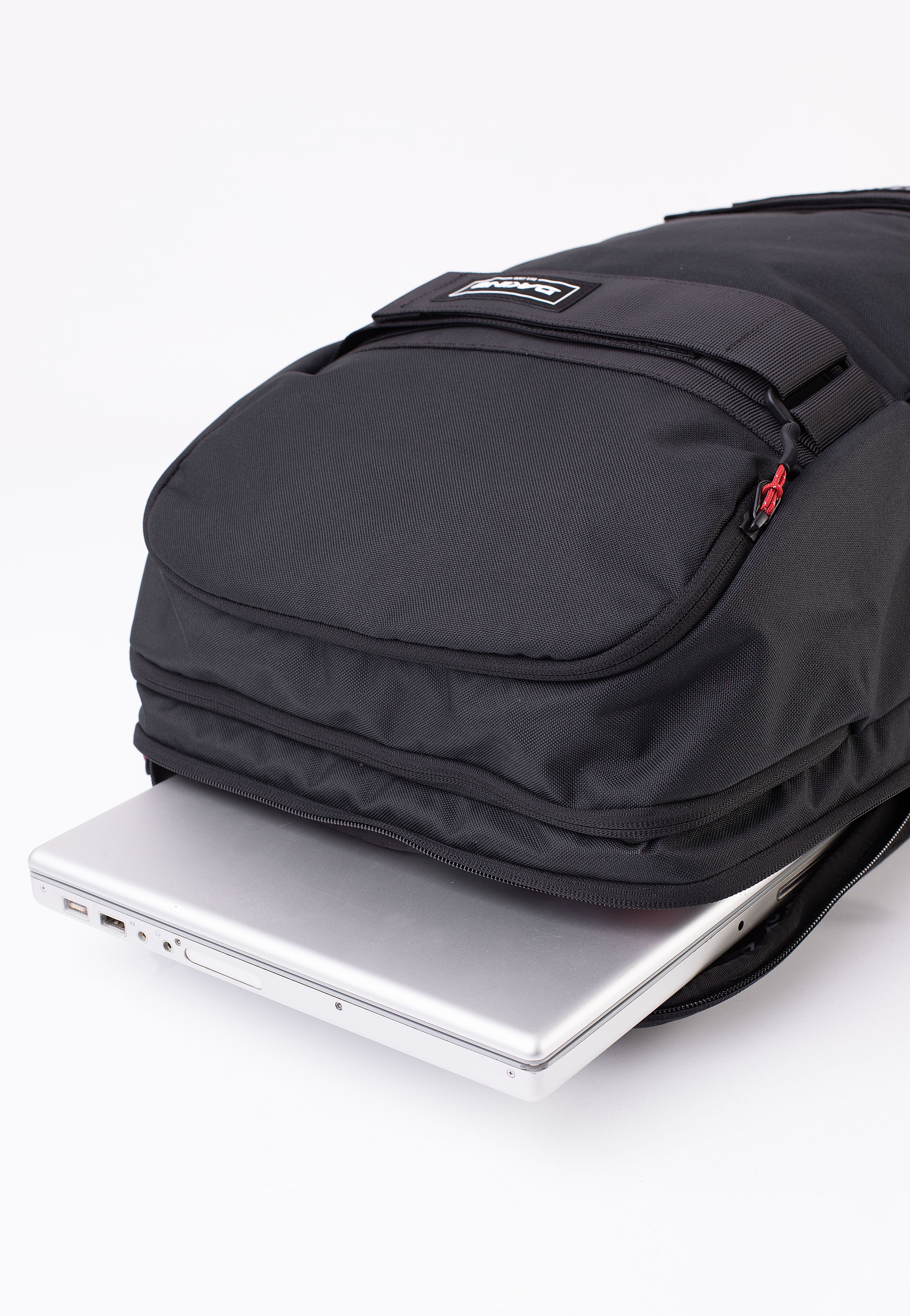 Dakine - Mission DLX 32L X Black - Backpack | Neutral-Image