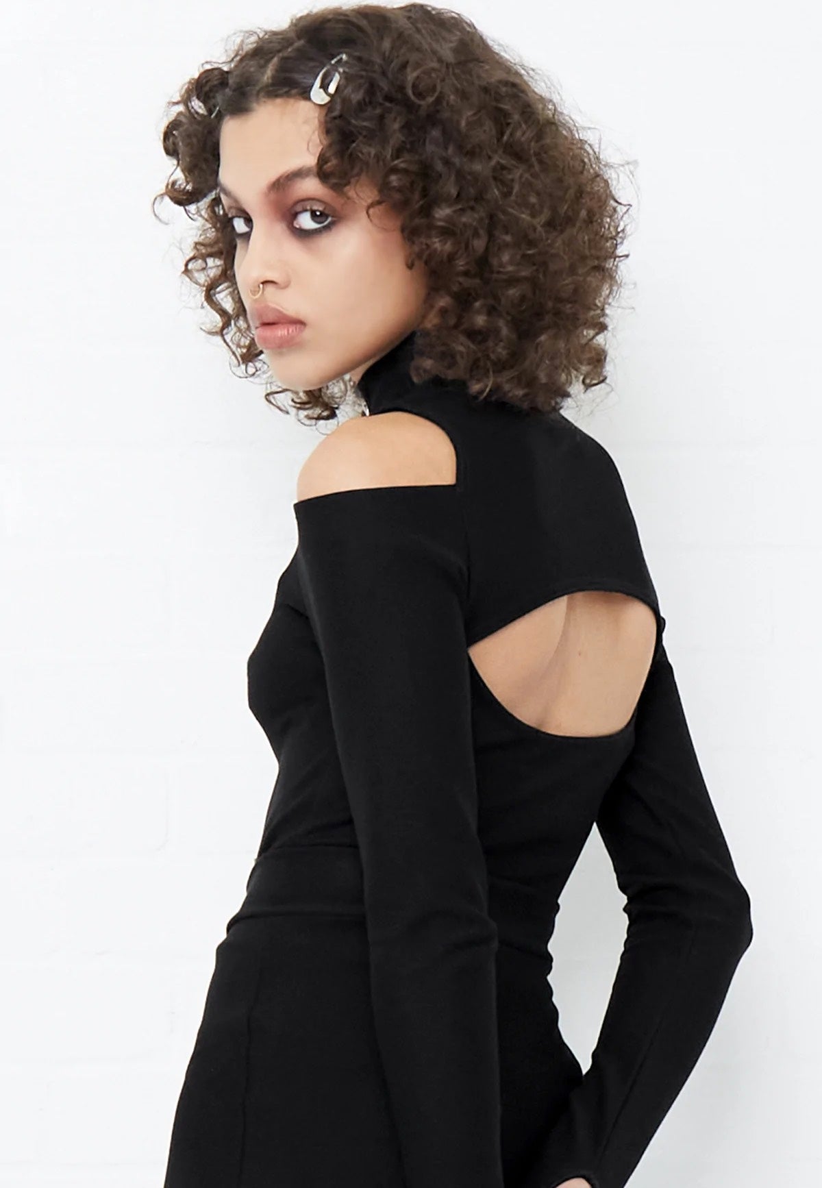 Mary Wyatt - Lara Cut Out Black - Longsleeve | Women-Image