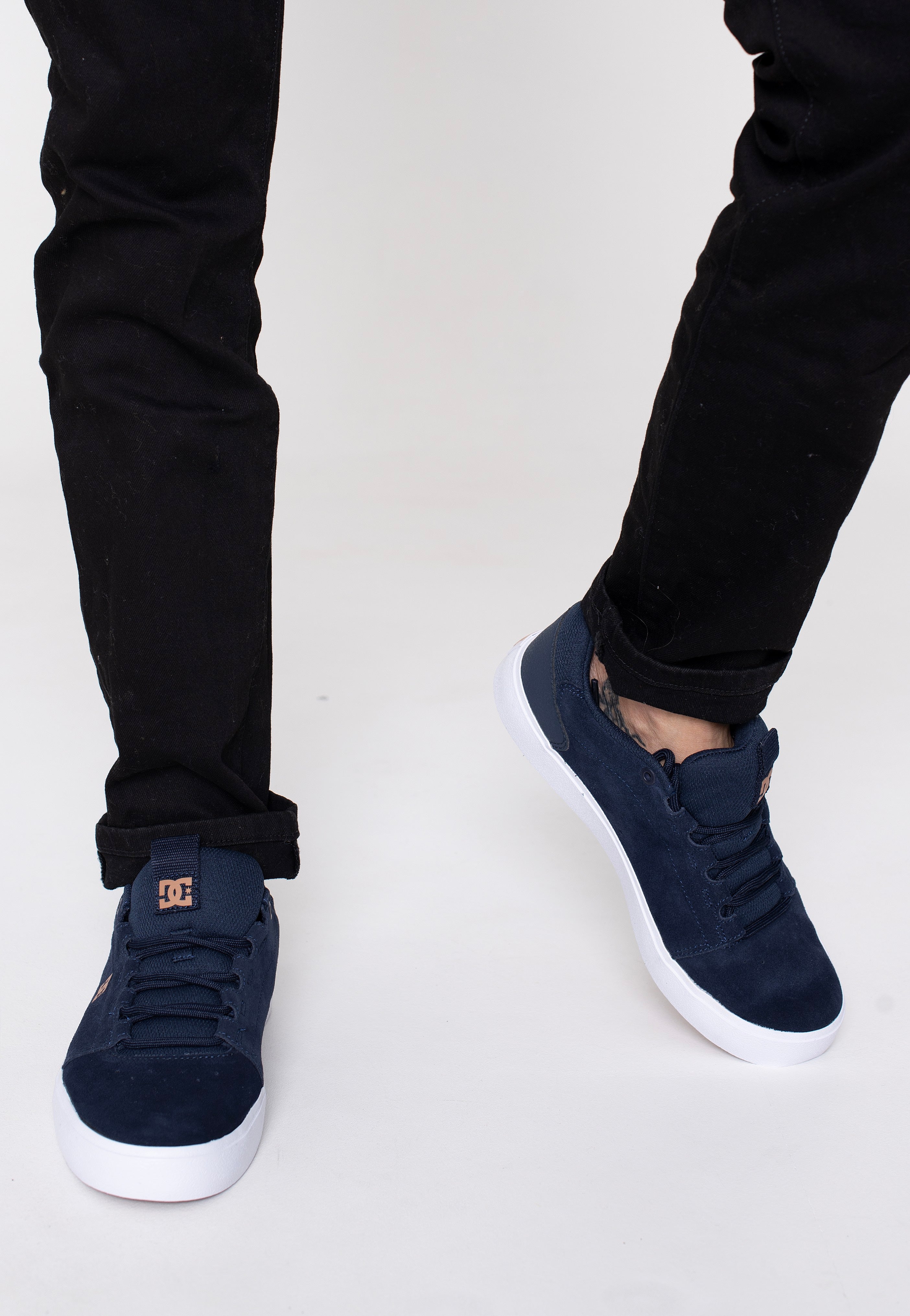 DC - Hyde Navy/ Orange - Shoes | Men-Image