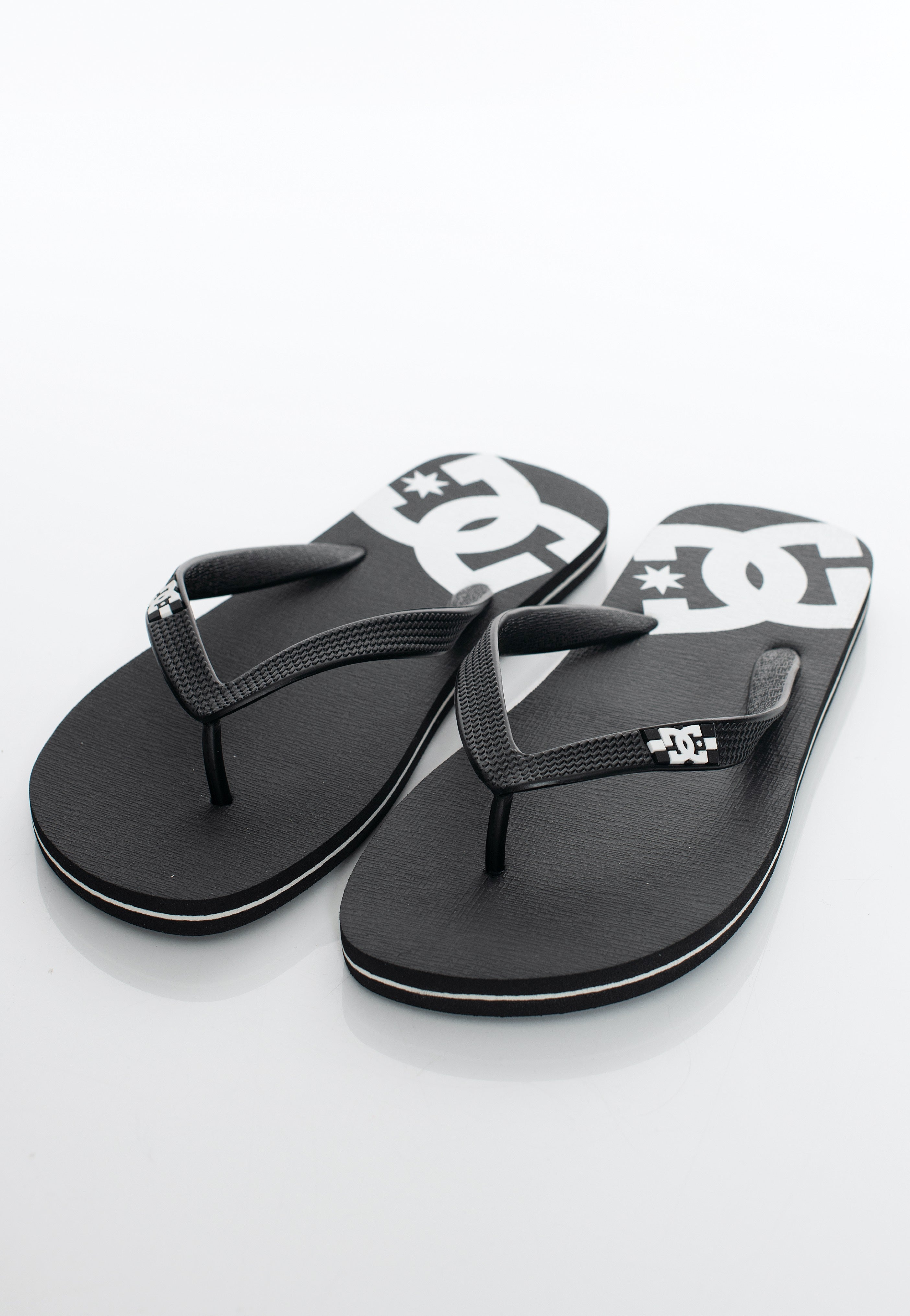 DC - Spray Black/Black/White - Slides | Men-Image