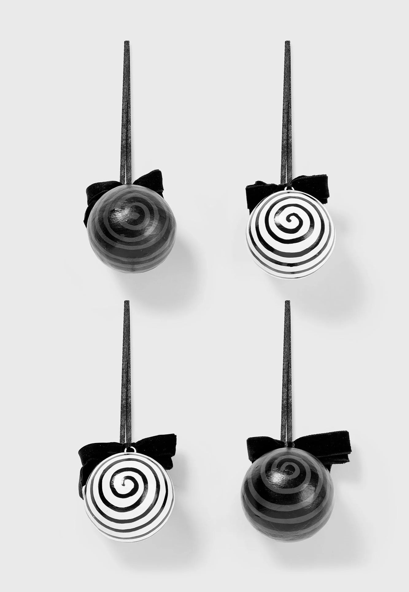 Killstar - Downward Spiral Black (Set Of 4) - Ball | Neutral-Image