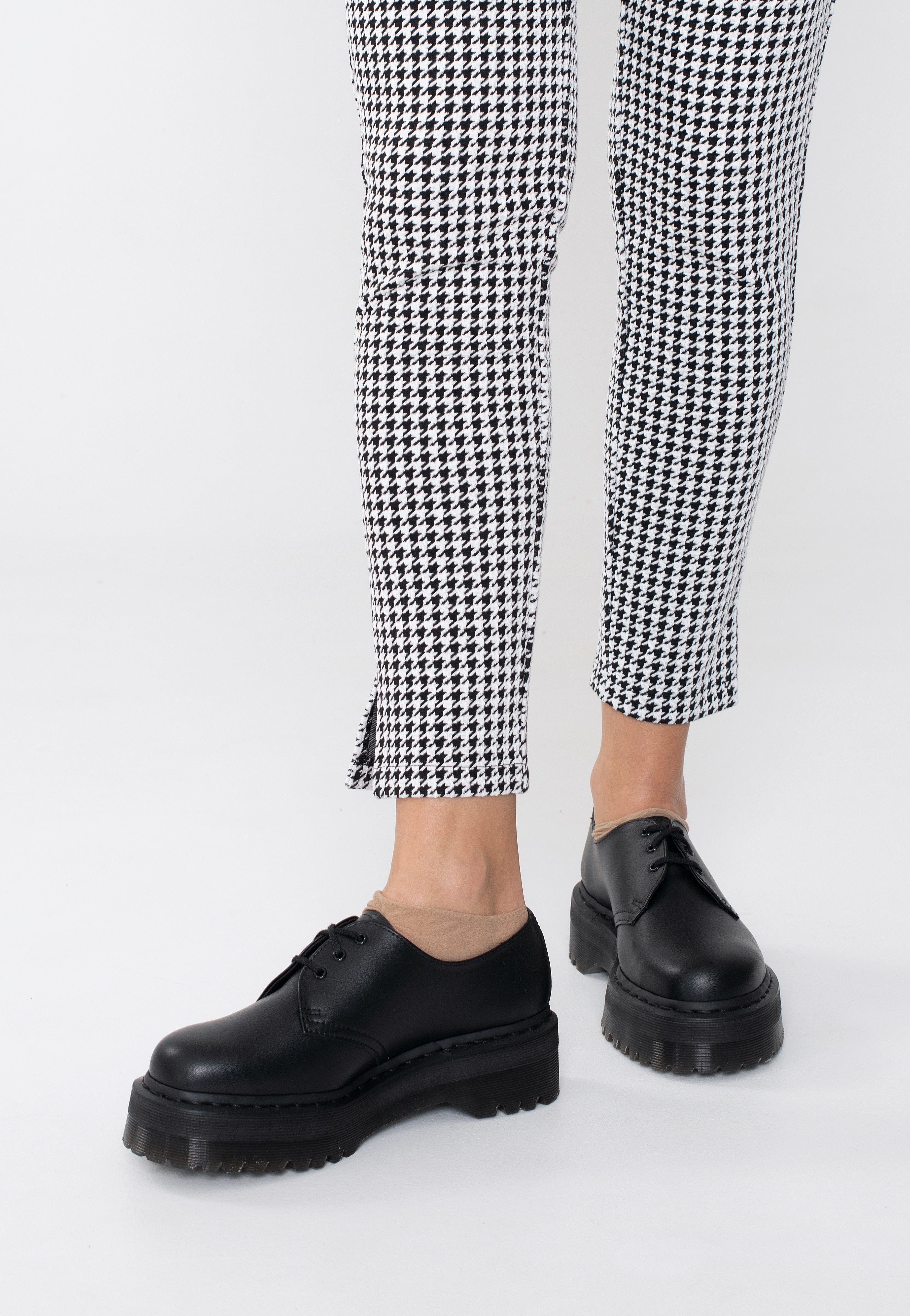 Dr. Martens - V 1461 Quad Mono Black Felix Rub Off - Girl Shoes | Women-Image