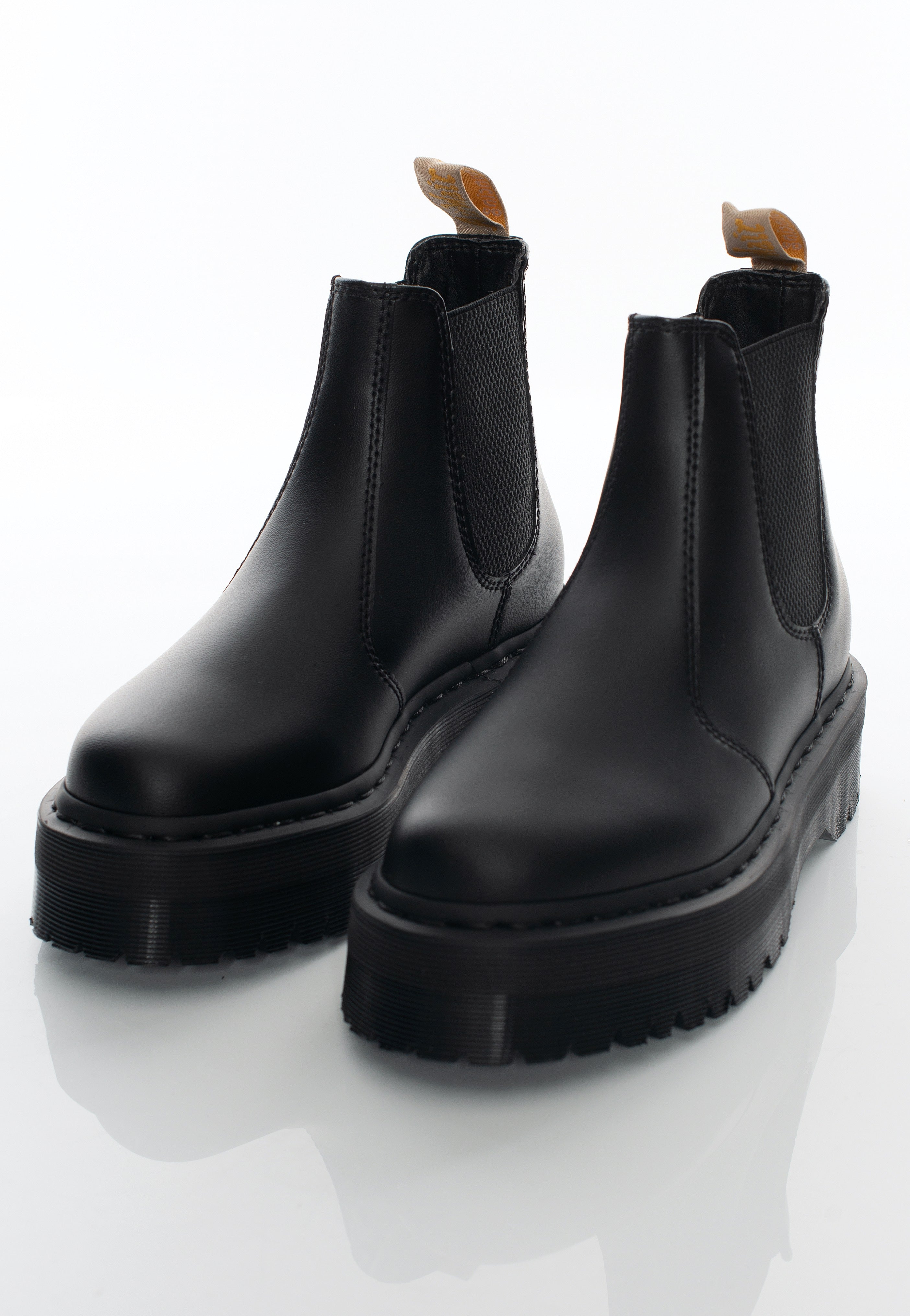 Dr. Martens - V 2976 Quad Mono Black Felix Rub Off - Girl Shoes | Women-Image