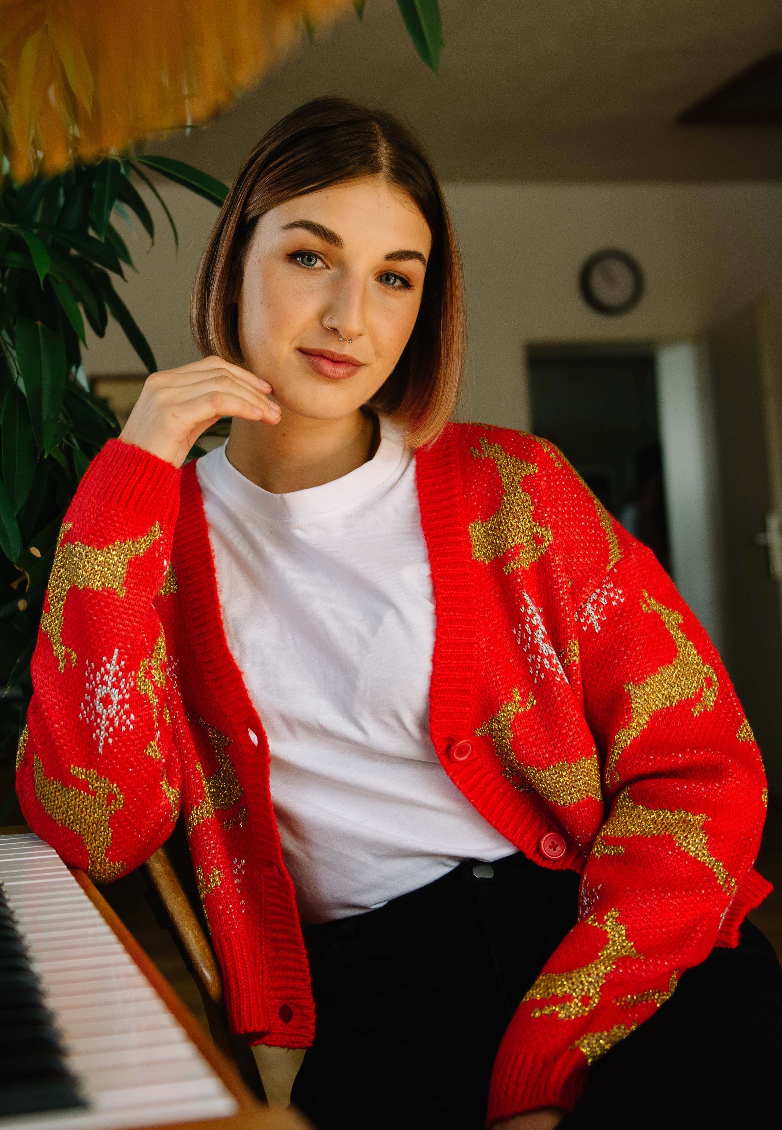 Urban Classics - Ladies Short Oversized Christmas Red/Gold - Cardigan | Women-Image