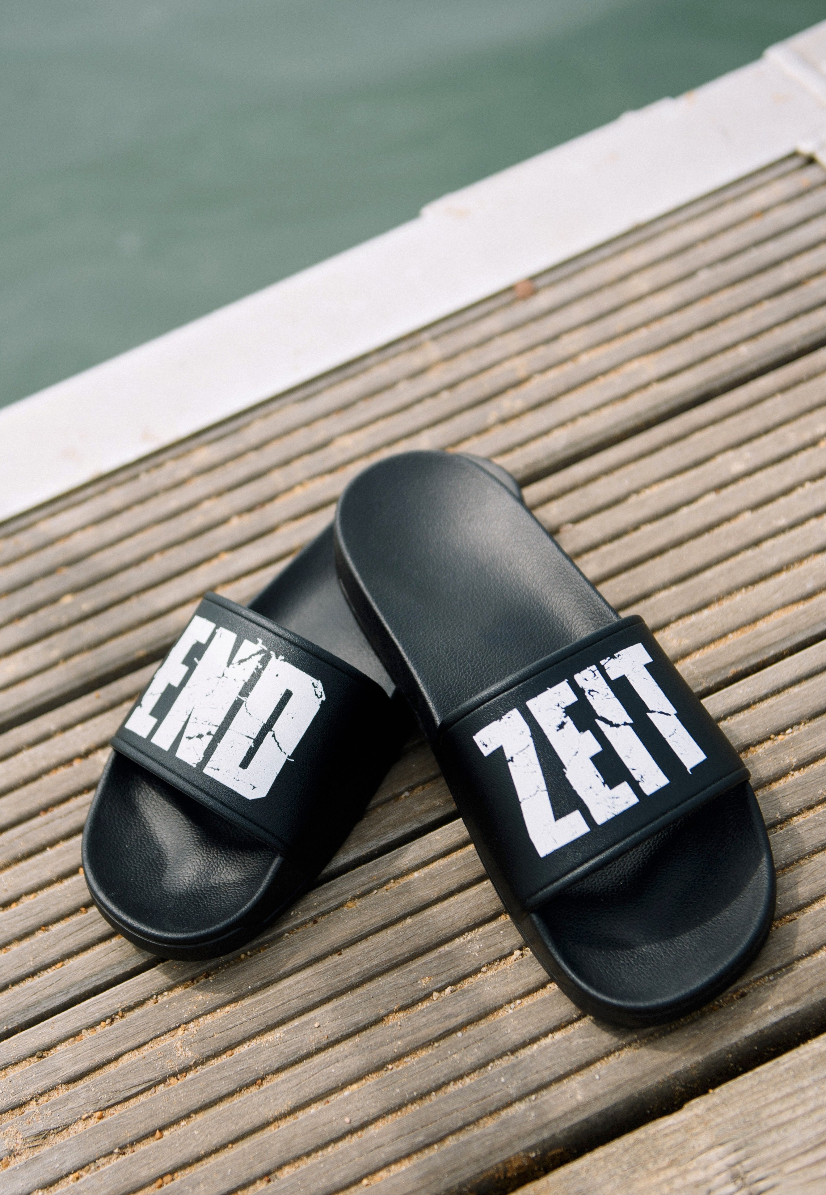 Heaven Shall Burn - Endzeit - Slides | Men-Image