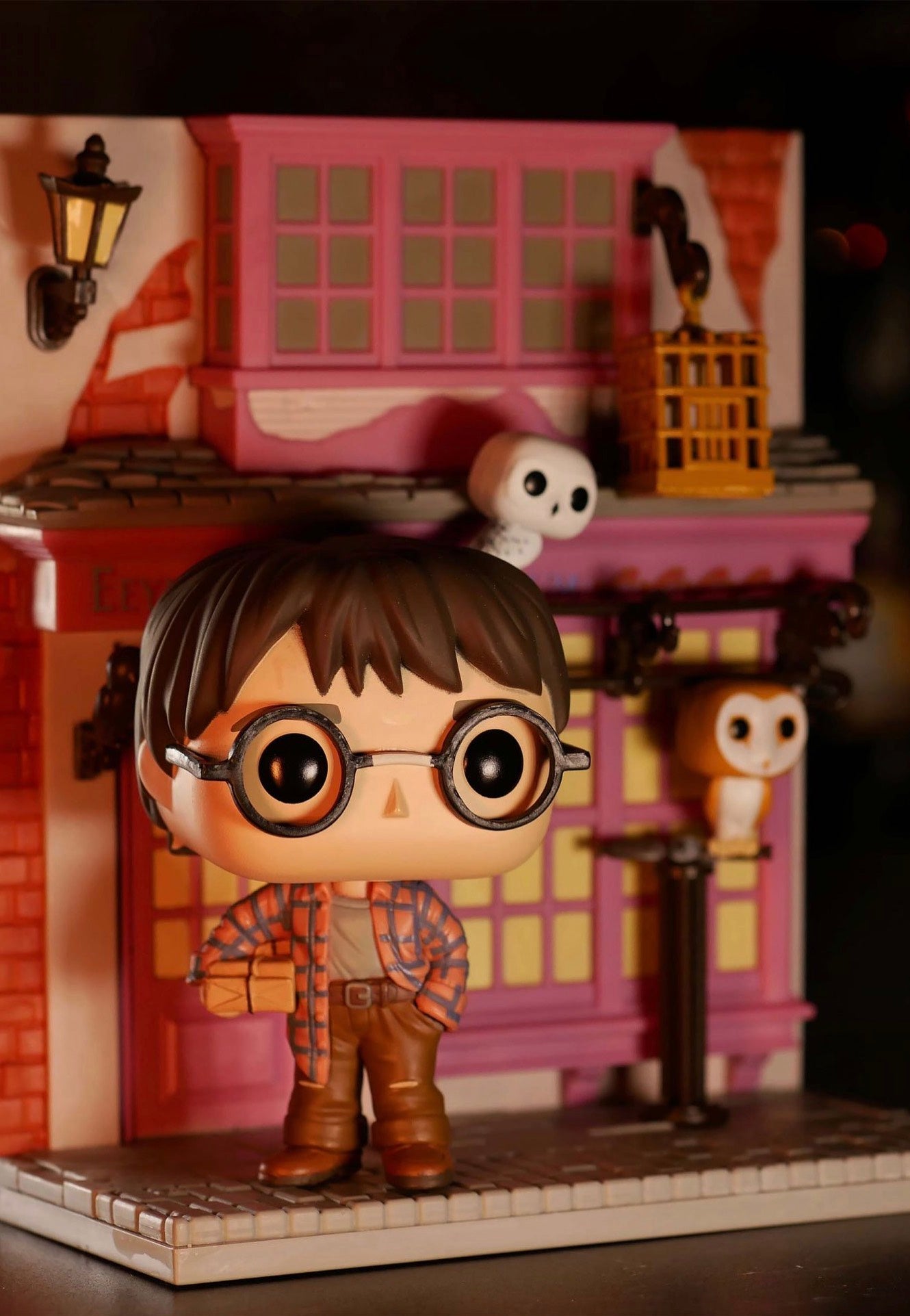 Harry Potter - Diagon Alley Eeylops Owl Emporium POP! Vinyl Deluxe - Funko Pop | Neutral-Image