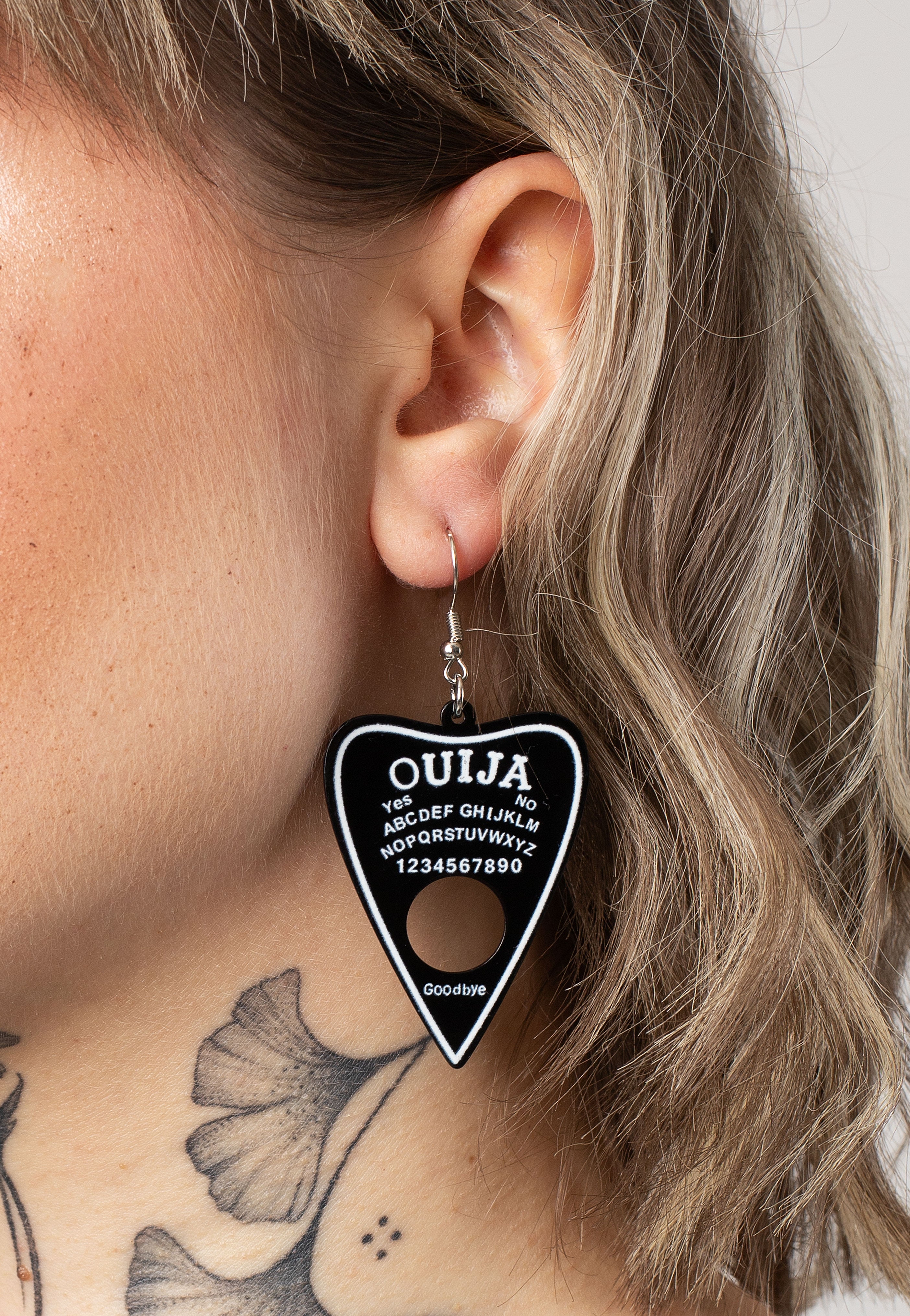 Easure - Ouija Black - Earrings | Neutral-Image