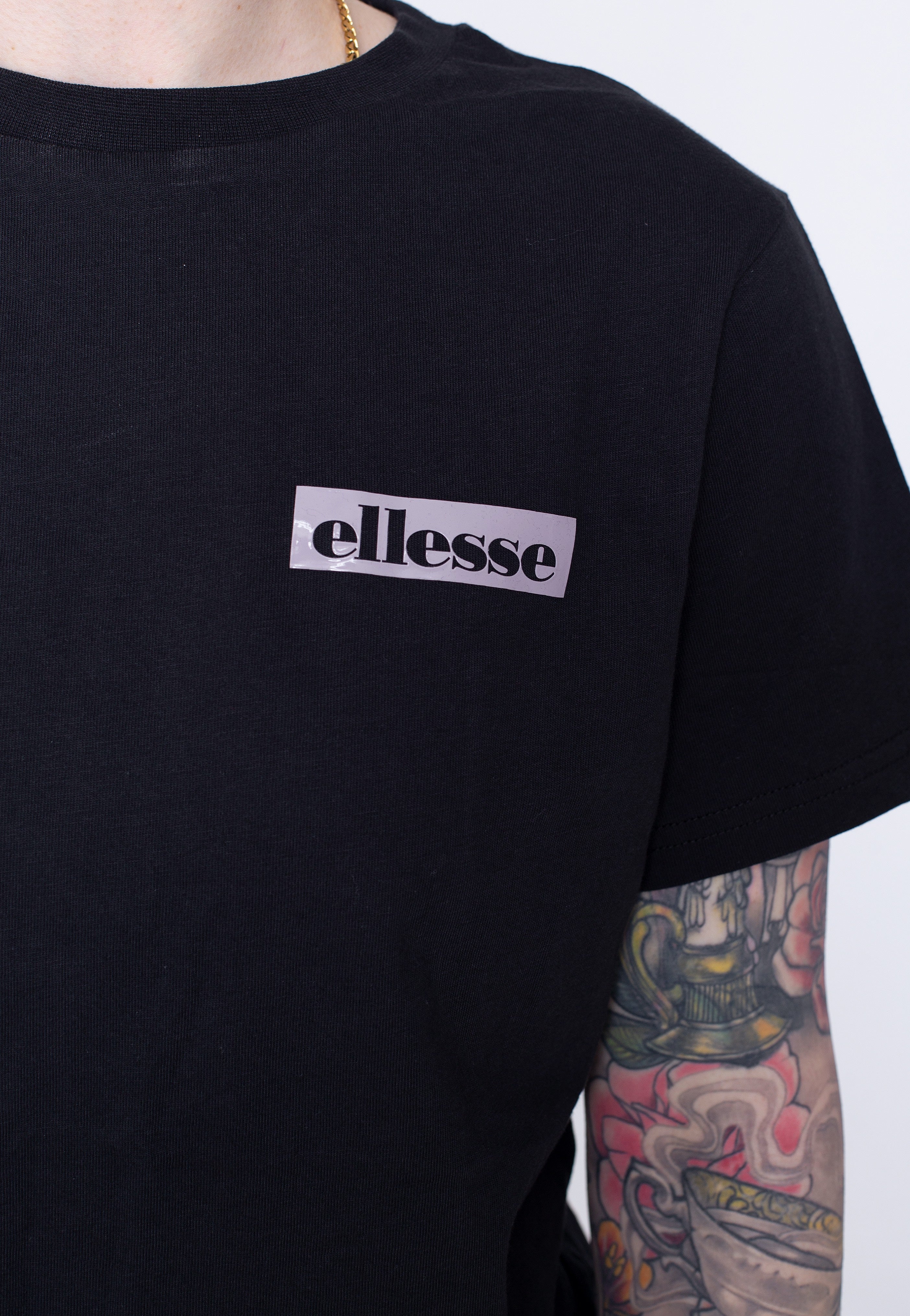 Ellesse - Granito Set Black - Shorts + T-Shirt | Women-Image