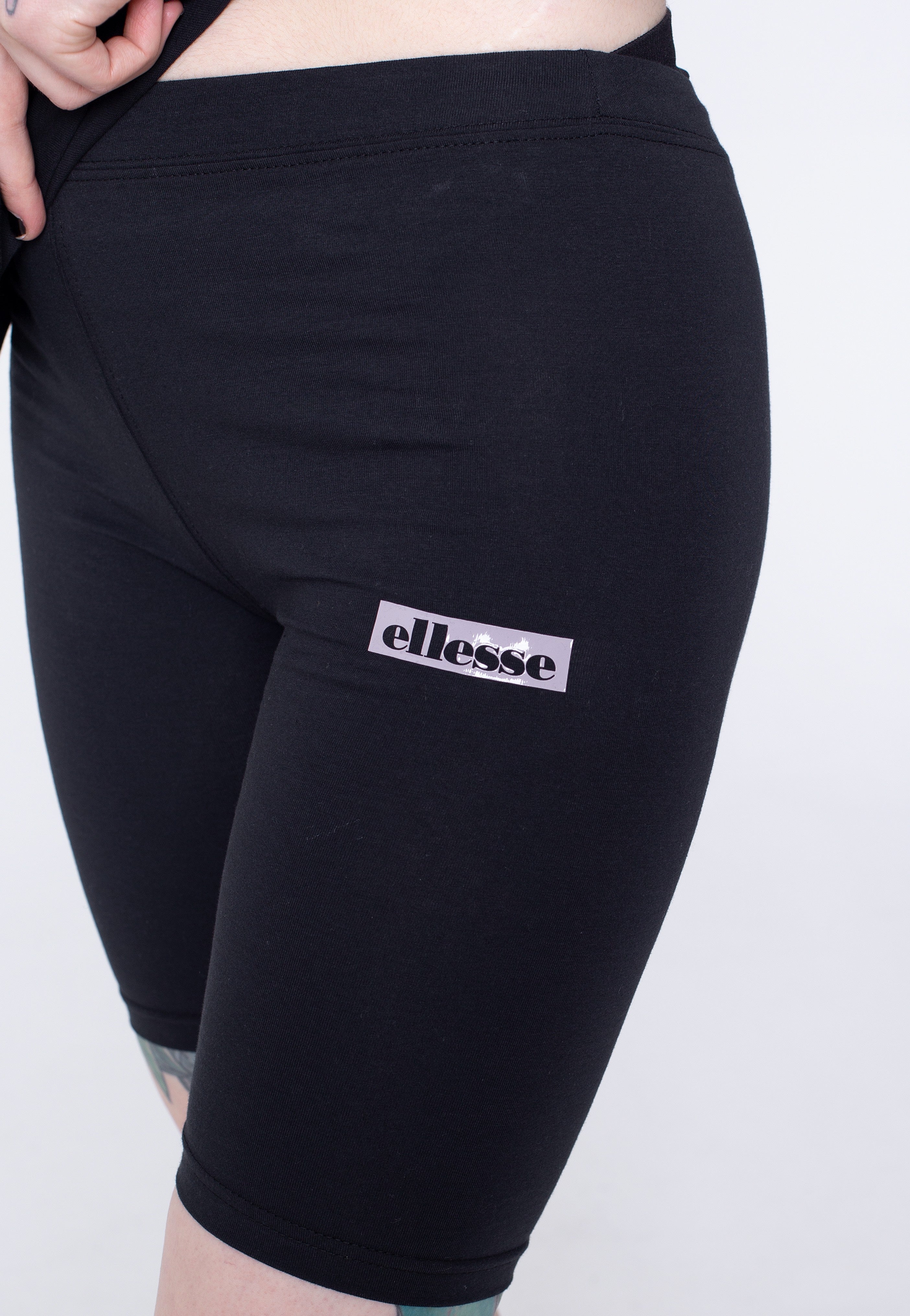 Ellesse - Granito Set Black - Shorts + T-Shirt | Women-Image