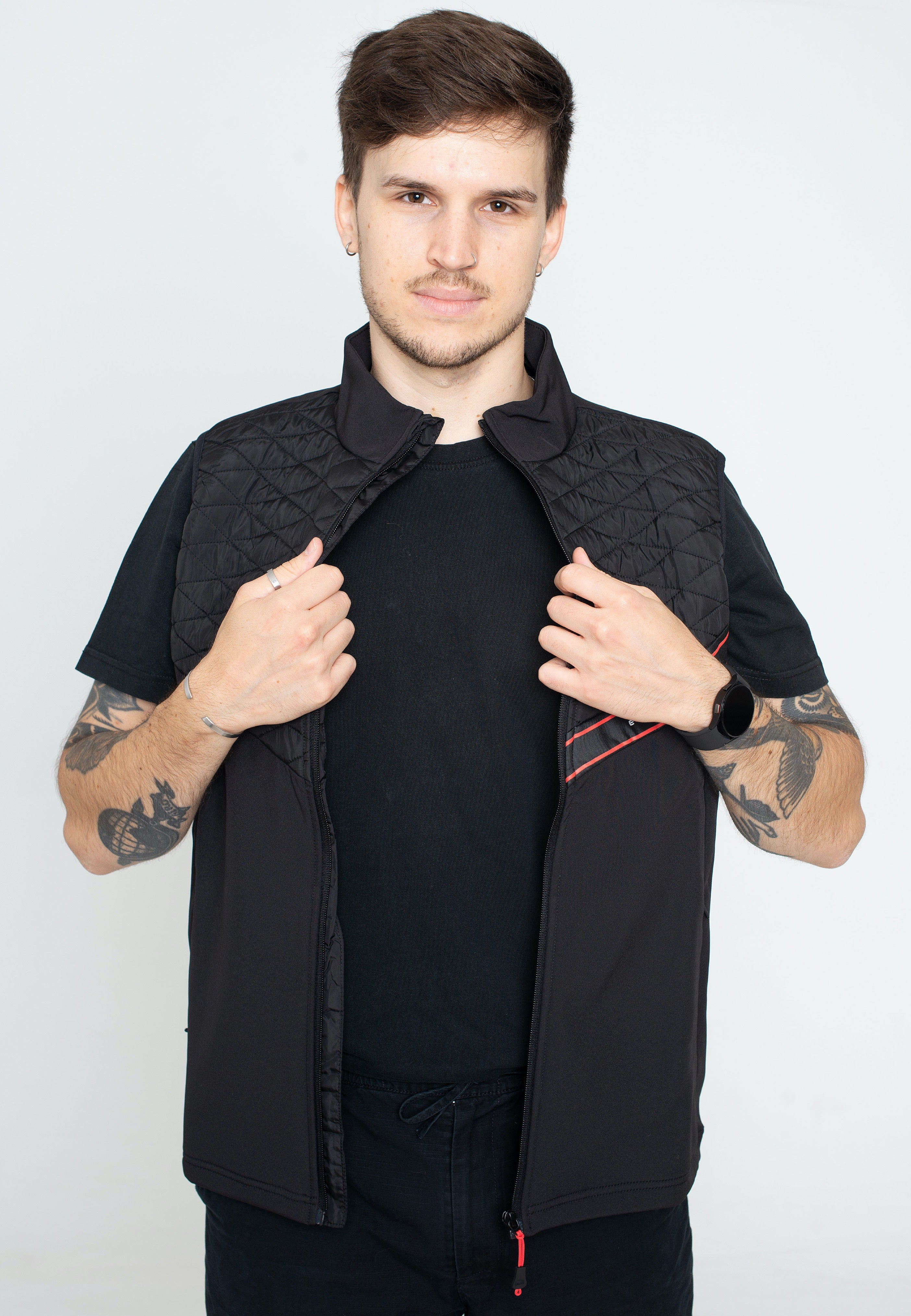 Ellesse - Komba Gilet Black - Vest | Men-Image