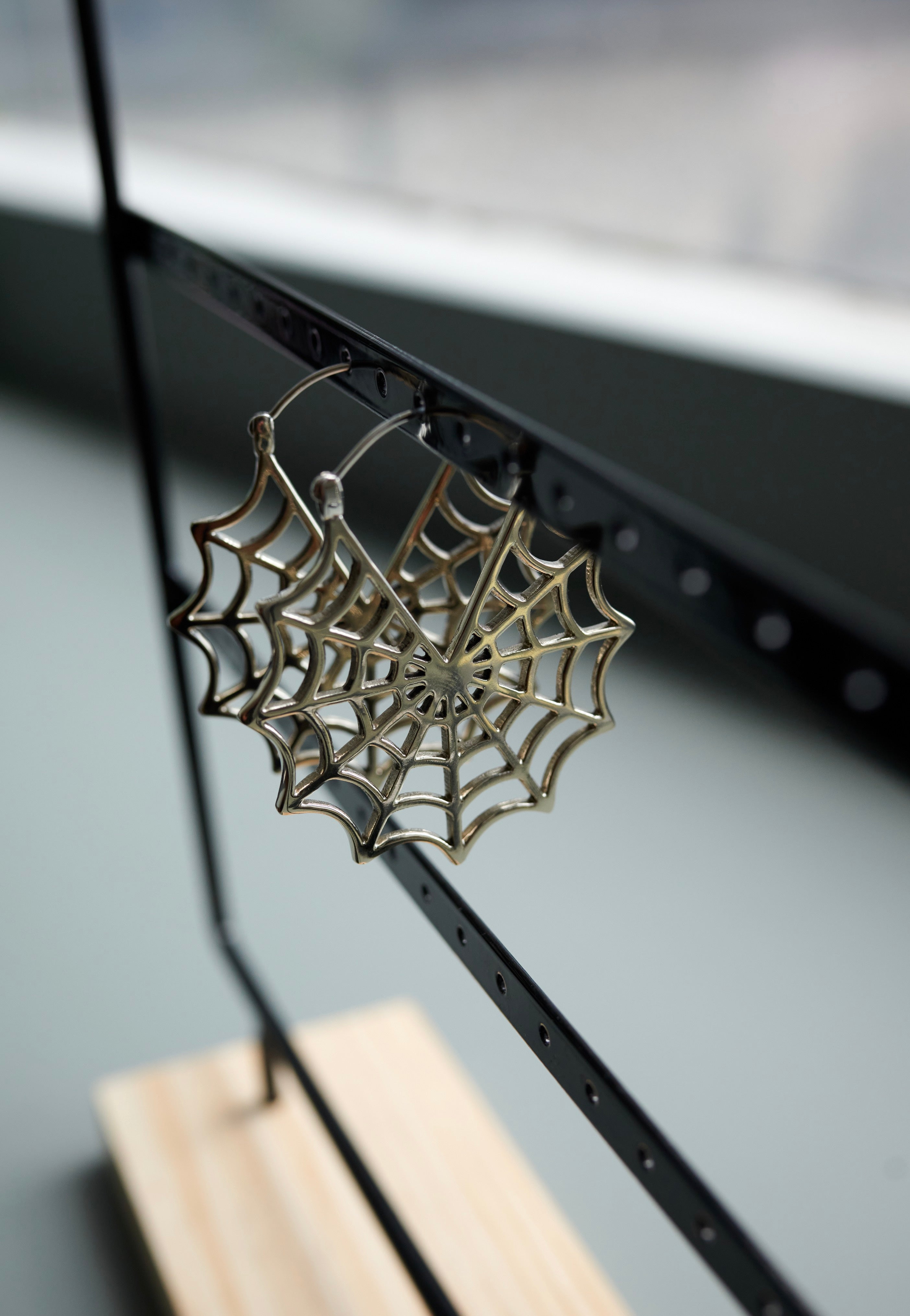 Ask & Embla - Lilith Cobweb Silver - Earrings | Neutral-Image