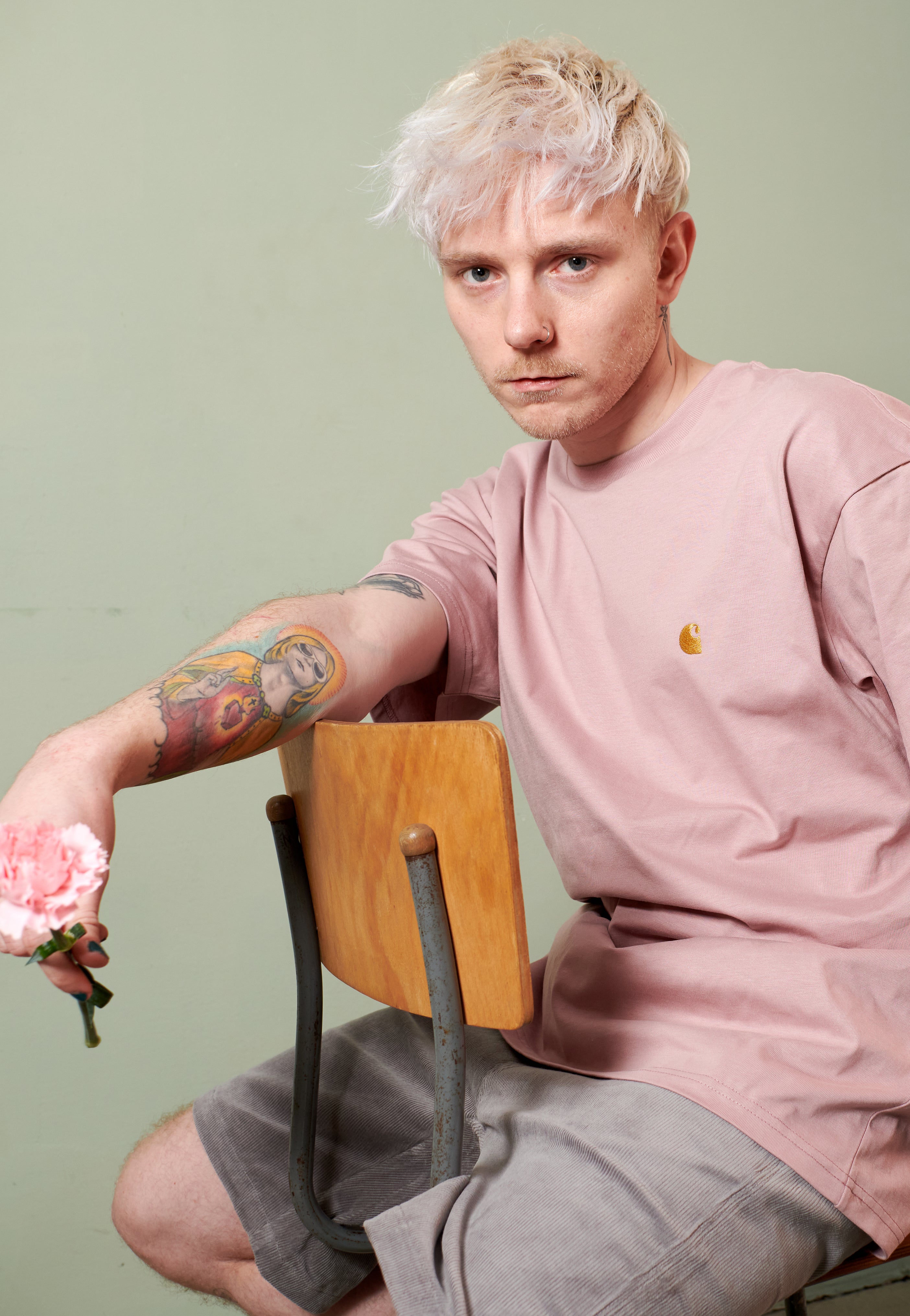 Carhartt WIP - Chase Glassy Pink/Gold - T-Shirt | Men-Image