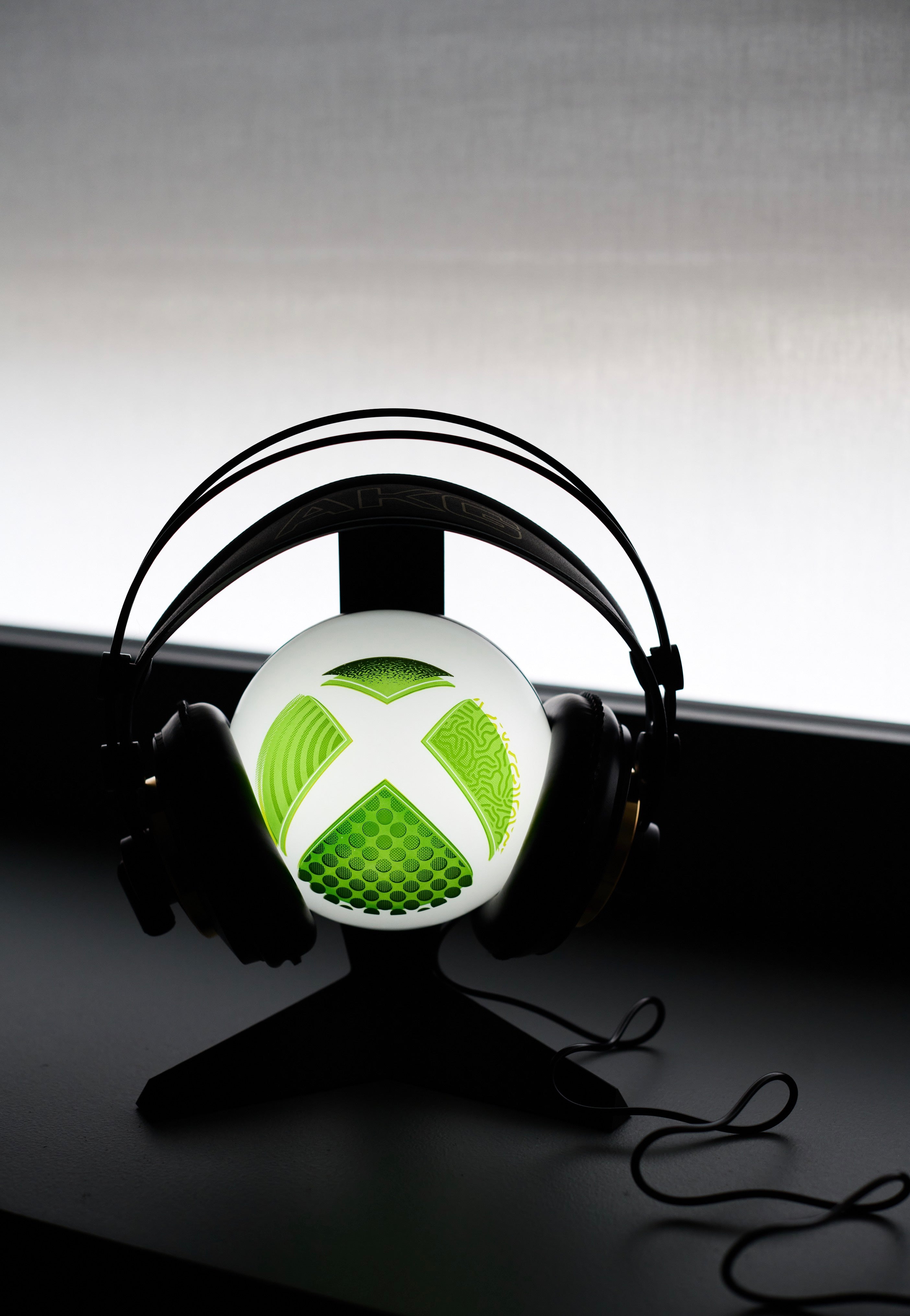 Xbox - Logo Headlight Headphone Stand - Lamp | Neutral-Image