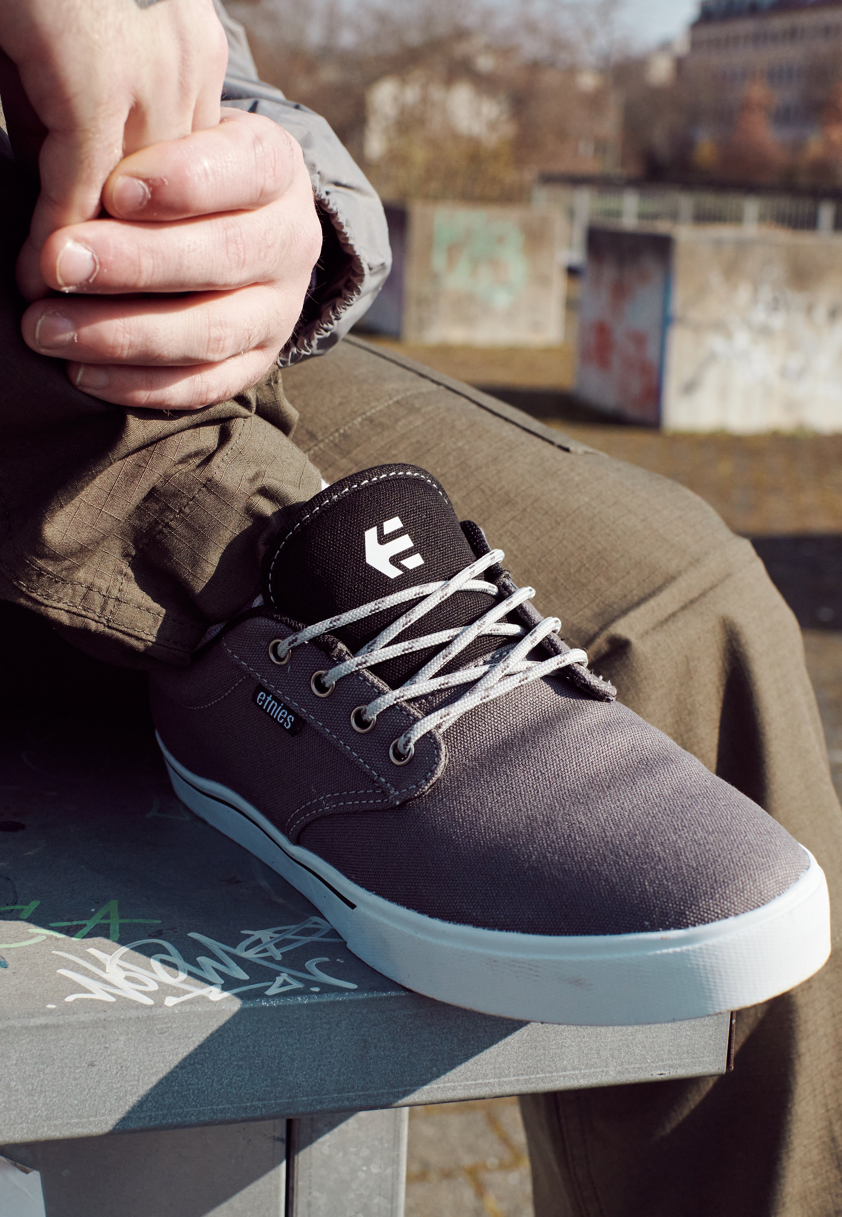 Etnies - Jameson 2 Eco Dark Grey/Black/ Red - Shoes | Men-Image