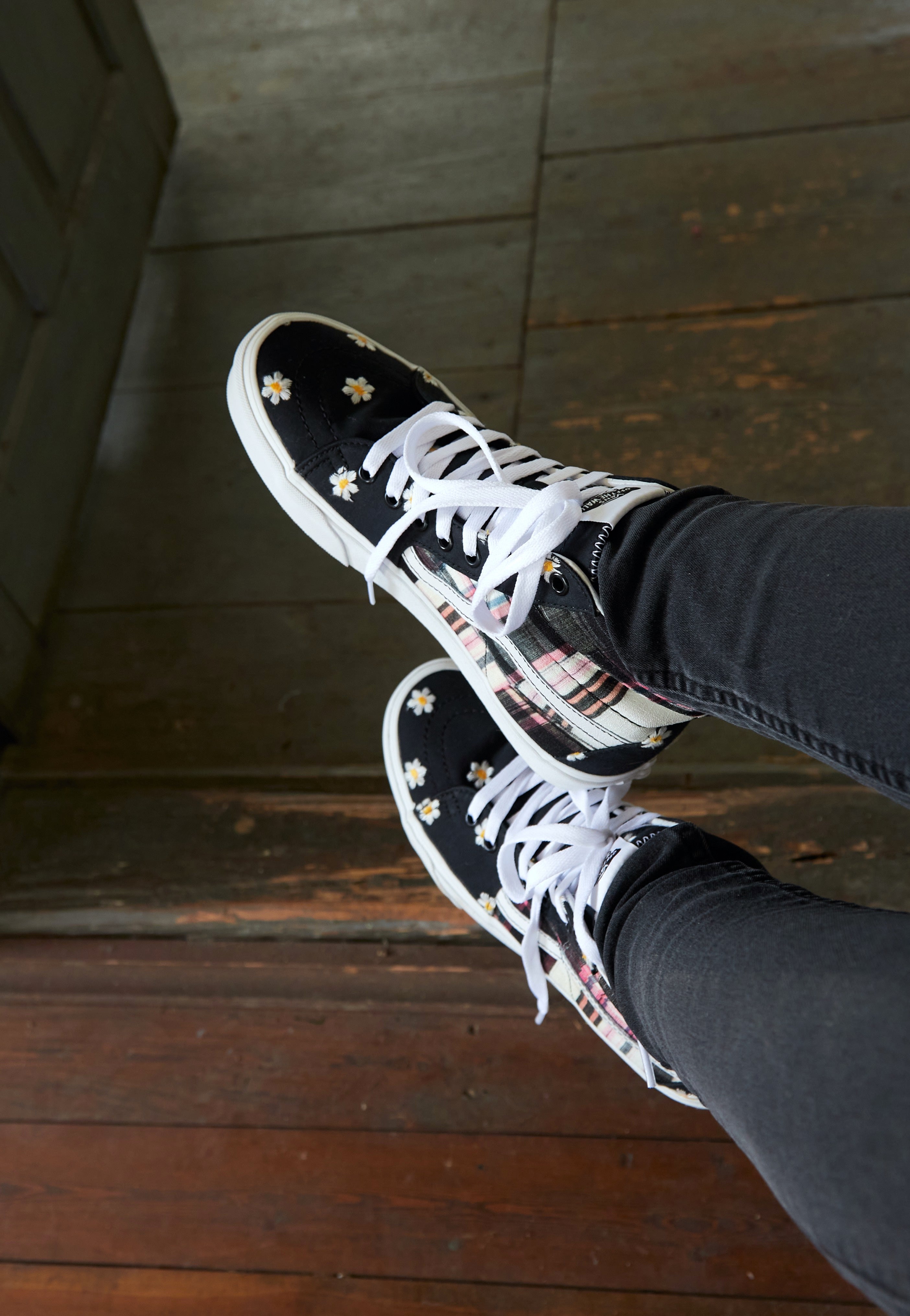 Vans - Sk8 Hi Floral Plaid Patchwork - Girl Shoes | Women-Image