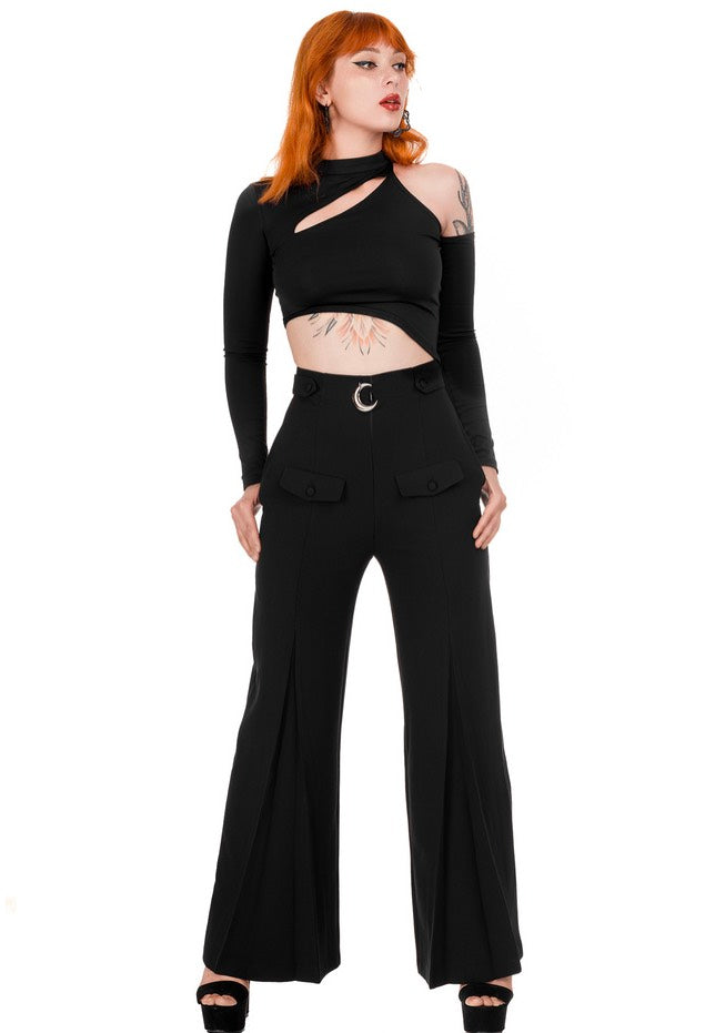 Restyle - Asymmetric Crop Black - Top | Women-Image