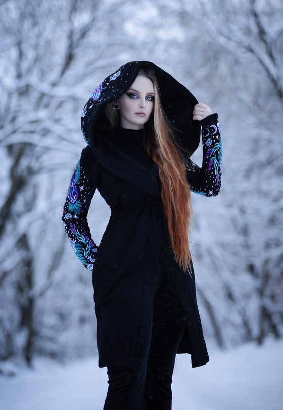 Restyle - Enchanted Forest Black - Cardigan | Women-Image