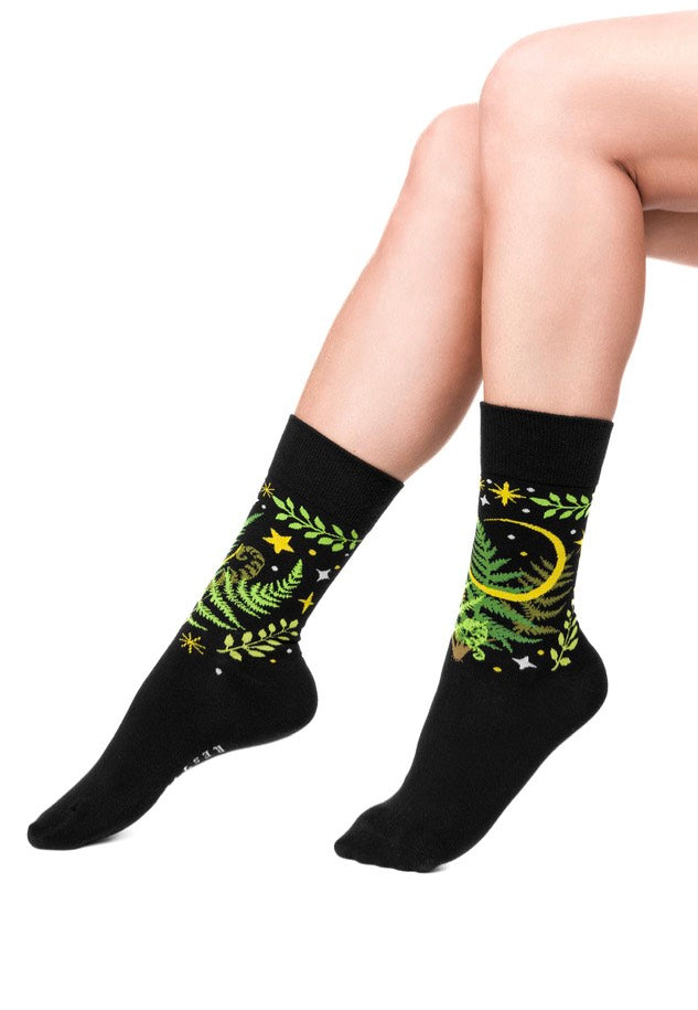 Restyle - Herbal Jacquard Fern Leaves And Crescent - Socks | Neutral-Image