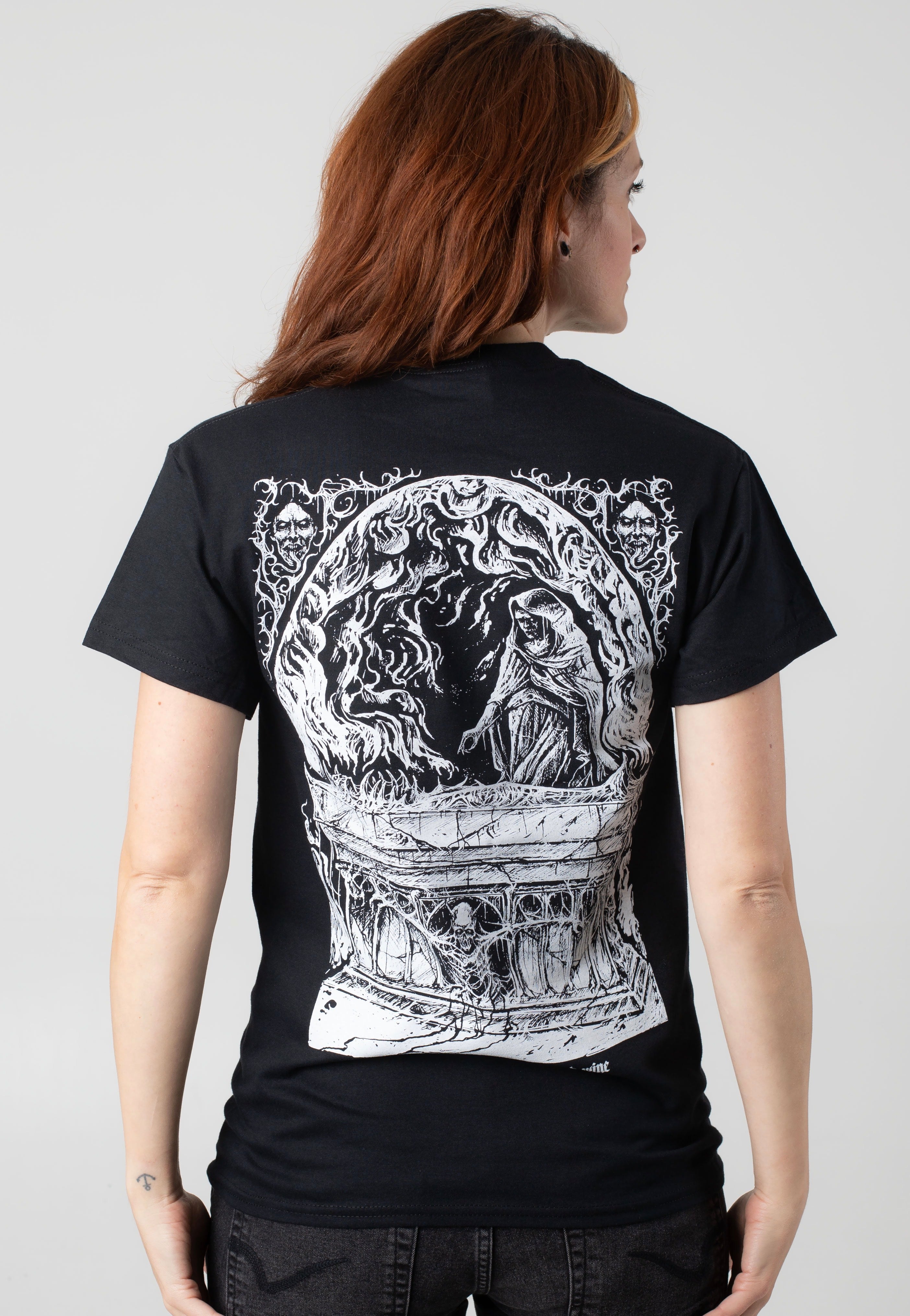 Enterprise Earth - Woman And Tomb - T-Shirt | Women-Image