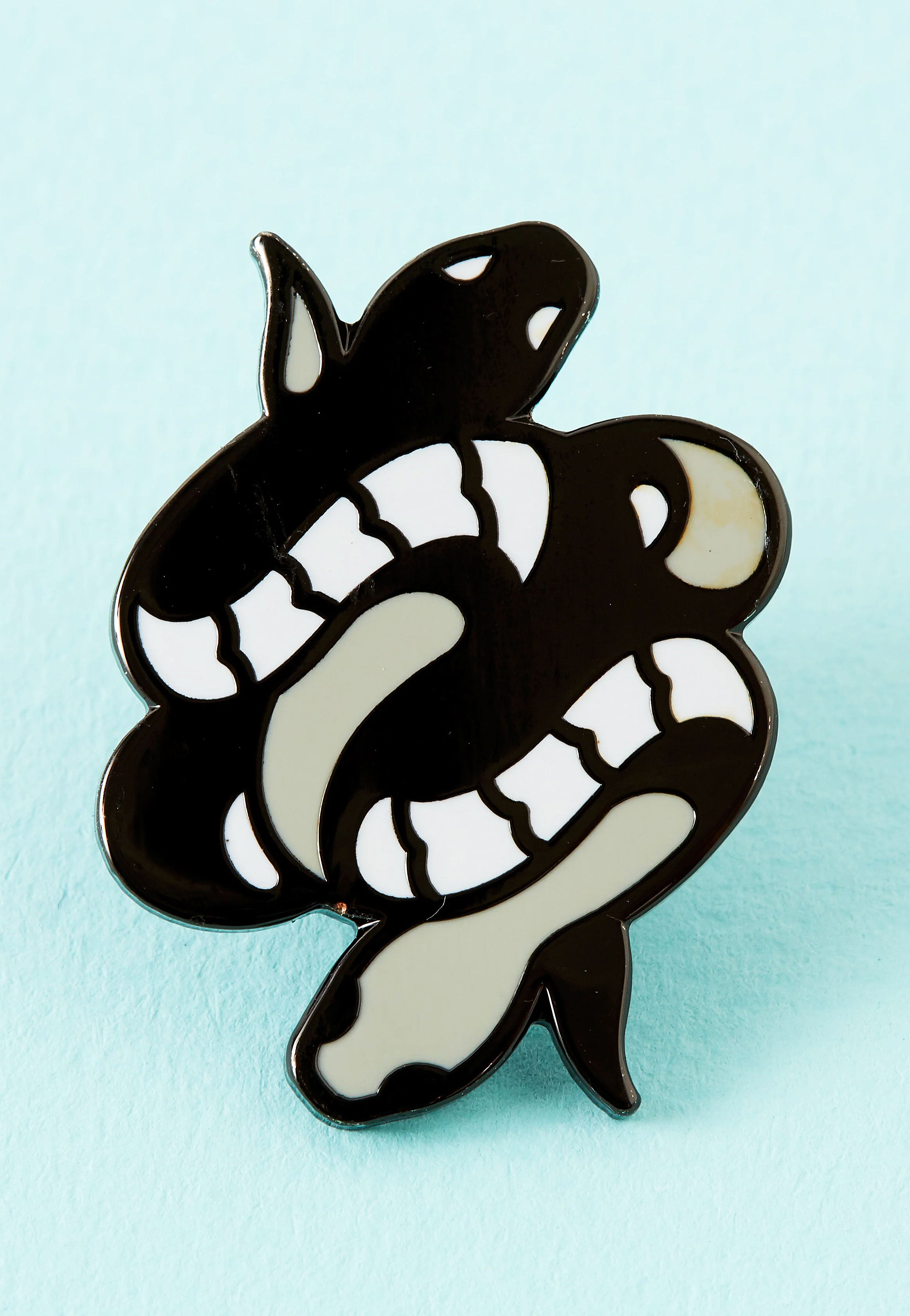 Punky Pins - Twin Snakes - Pin | Neutral-Image