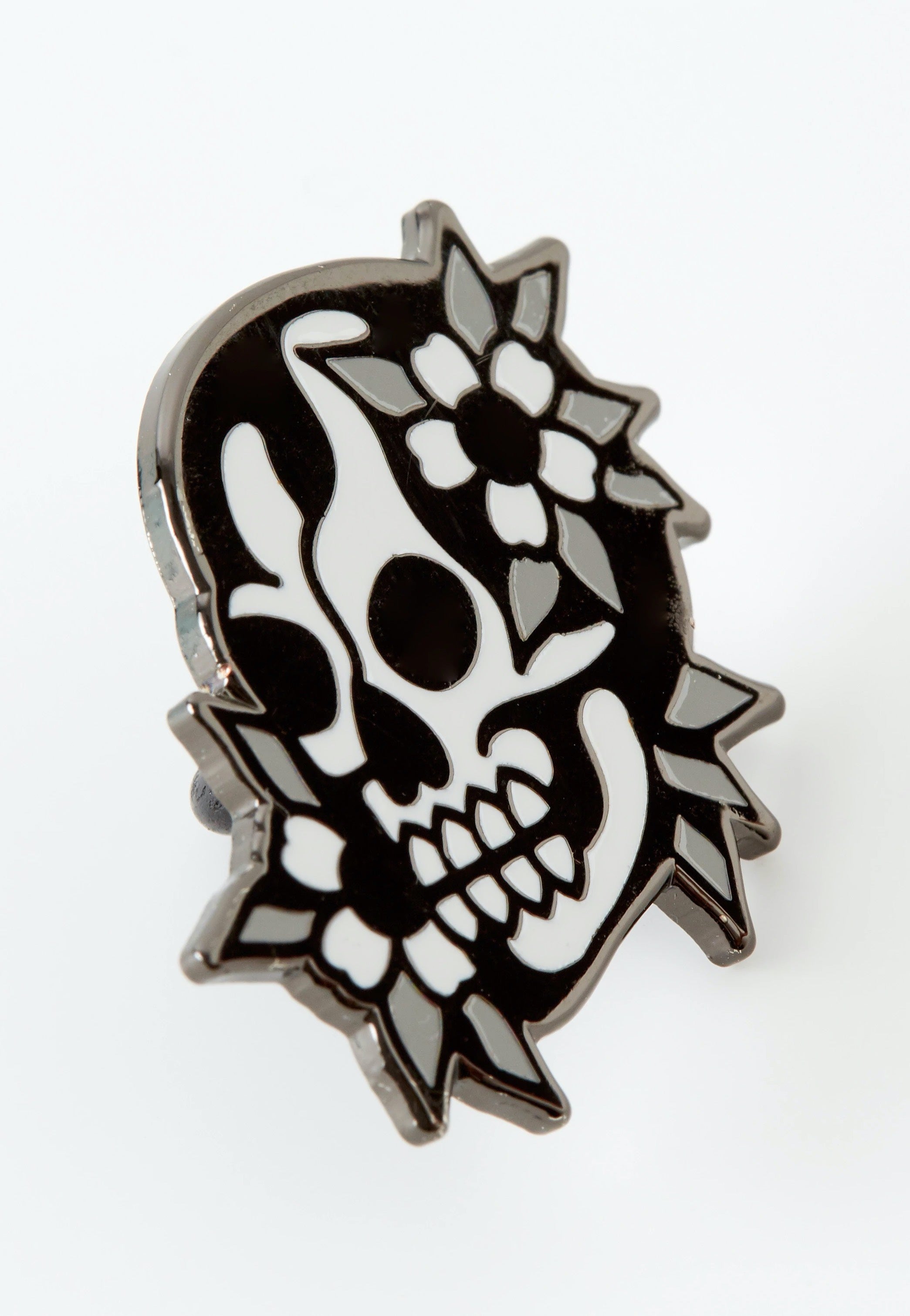 Punky Pins - Skull Face Enamel - Pin | Neutral-Image