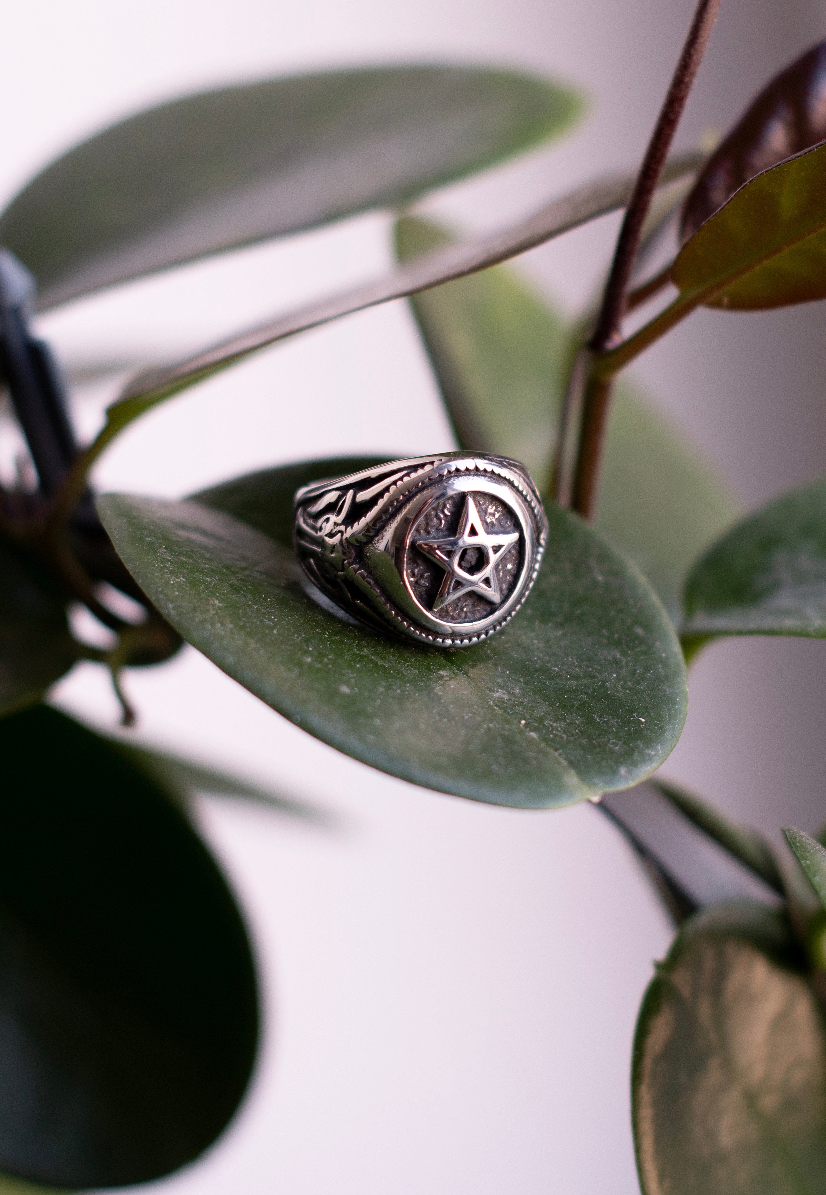 etNox - Big Pentagram Silver - Ring | Neutral-Image