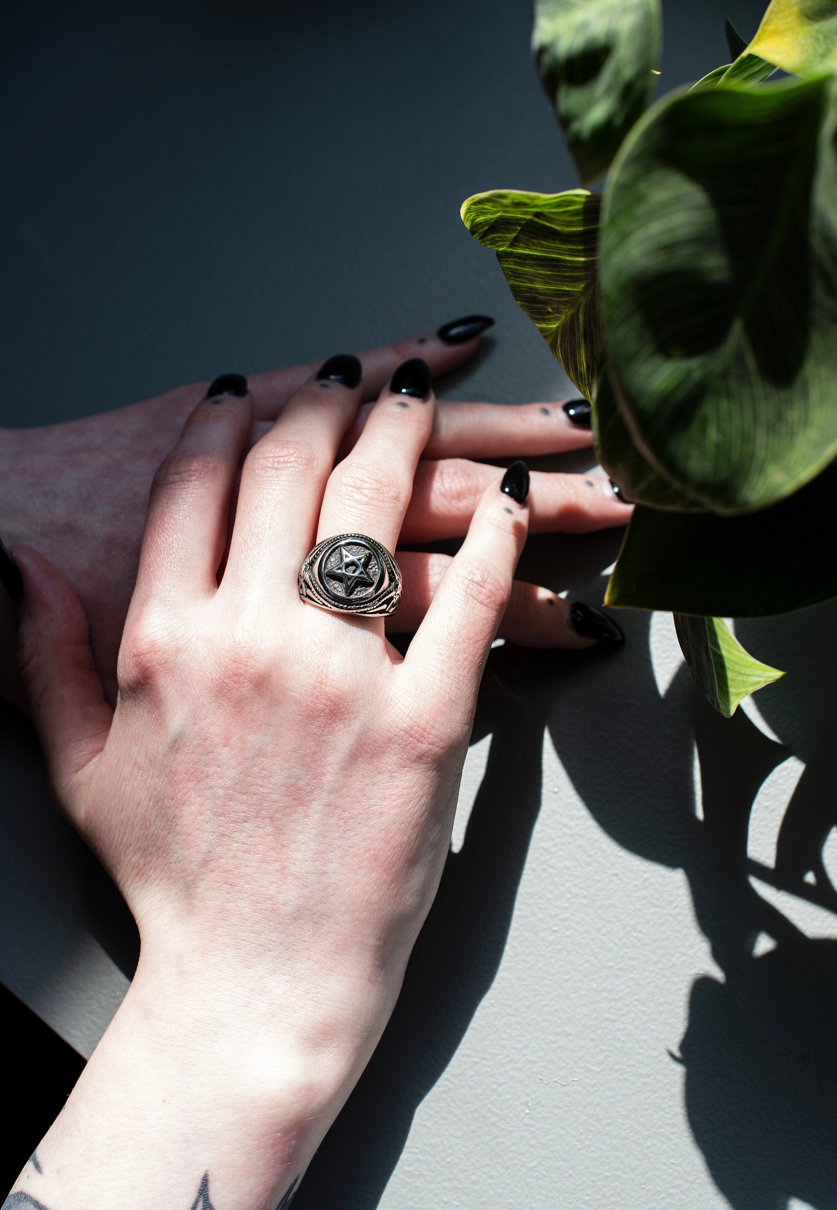 etNox - Big Pentagram Silver - Ring | Neutral-Image