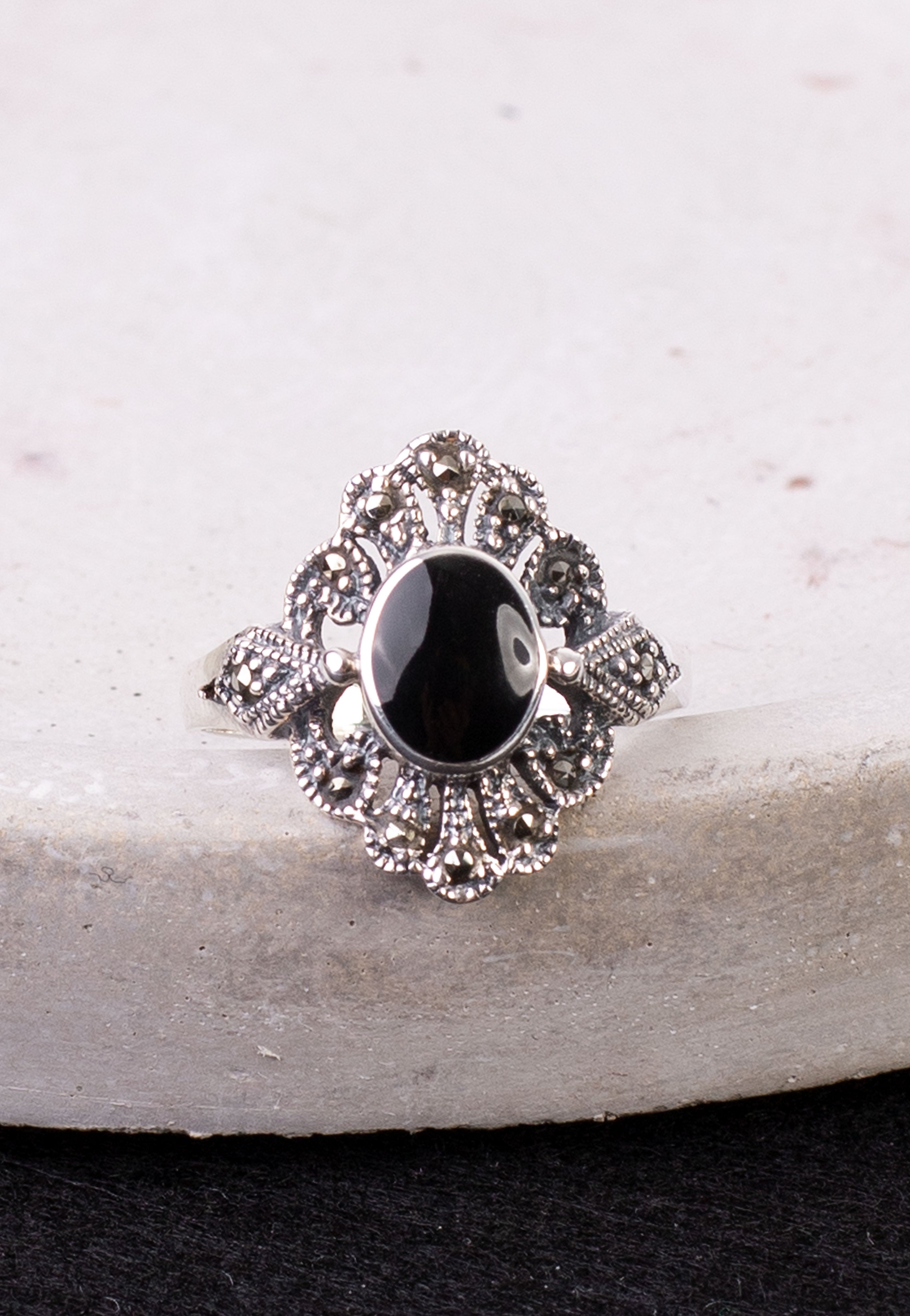 etNox - Black Marcasite mit Onyx - Ring | Neutral-Image