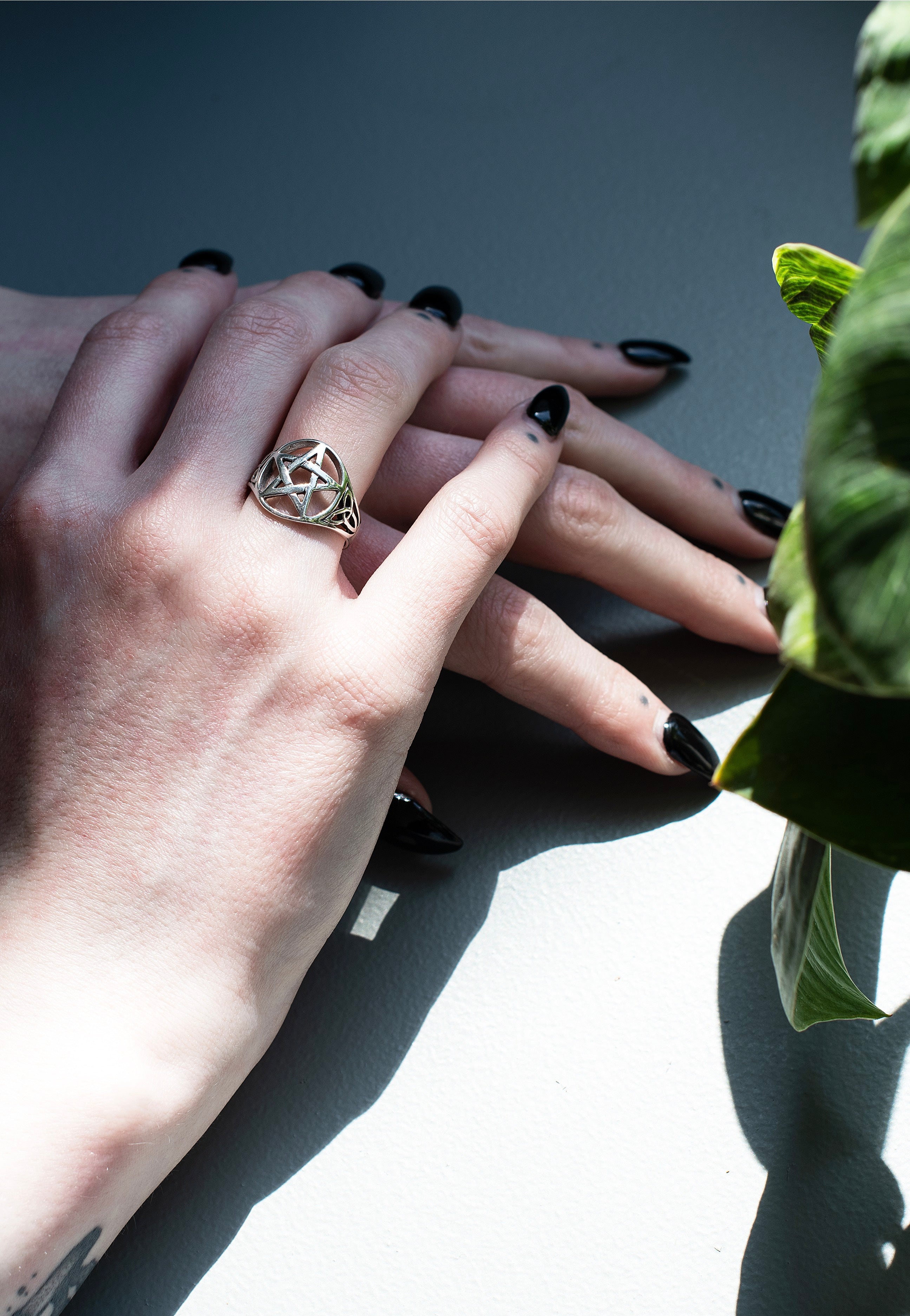 etNox - Celtic Pentagram Silver - Ring | Neutral-Image