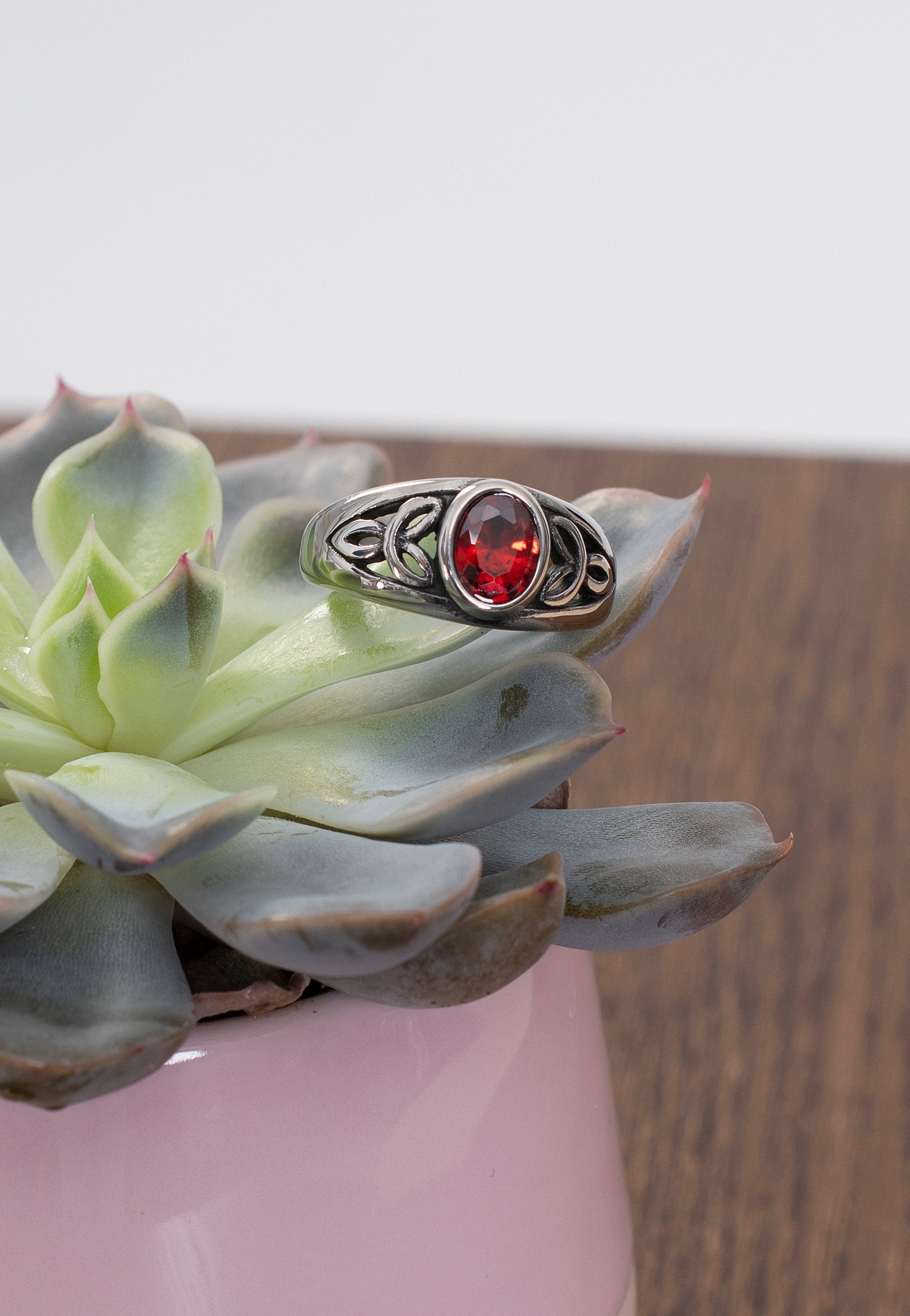 etNox - Celtic Red Silver - Ring | Neutral-Image