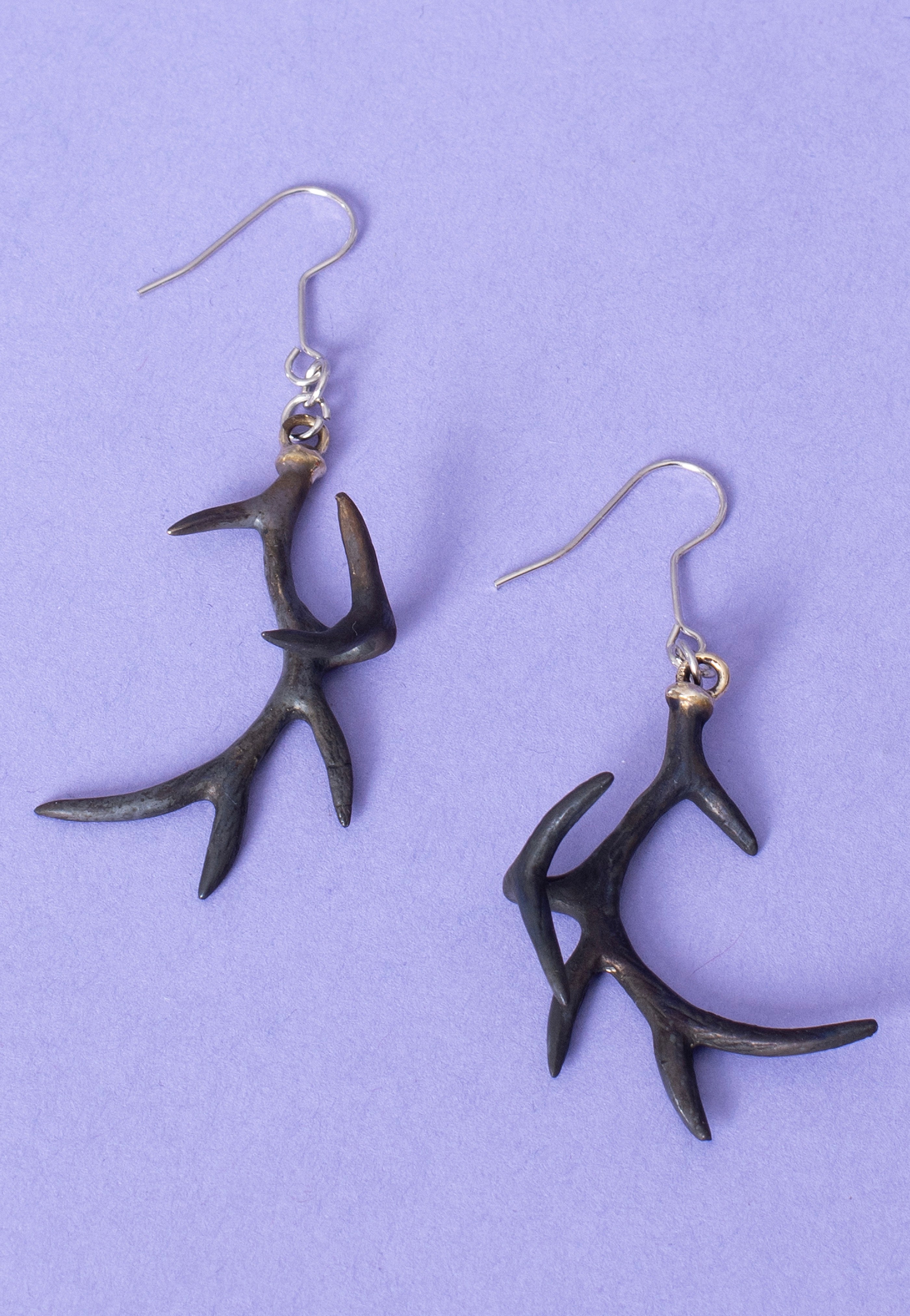 etNox - Deer Head Black/Silver - Earrings | Neutral-Image