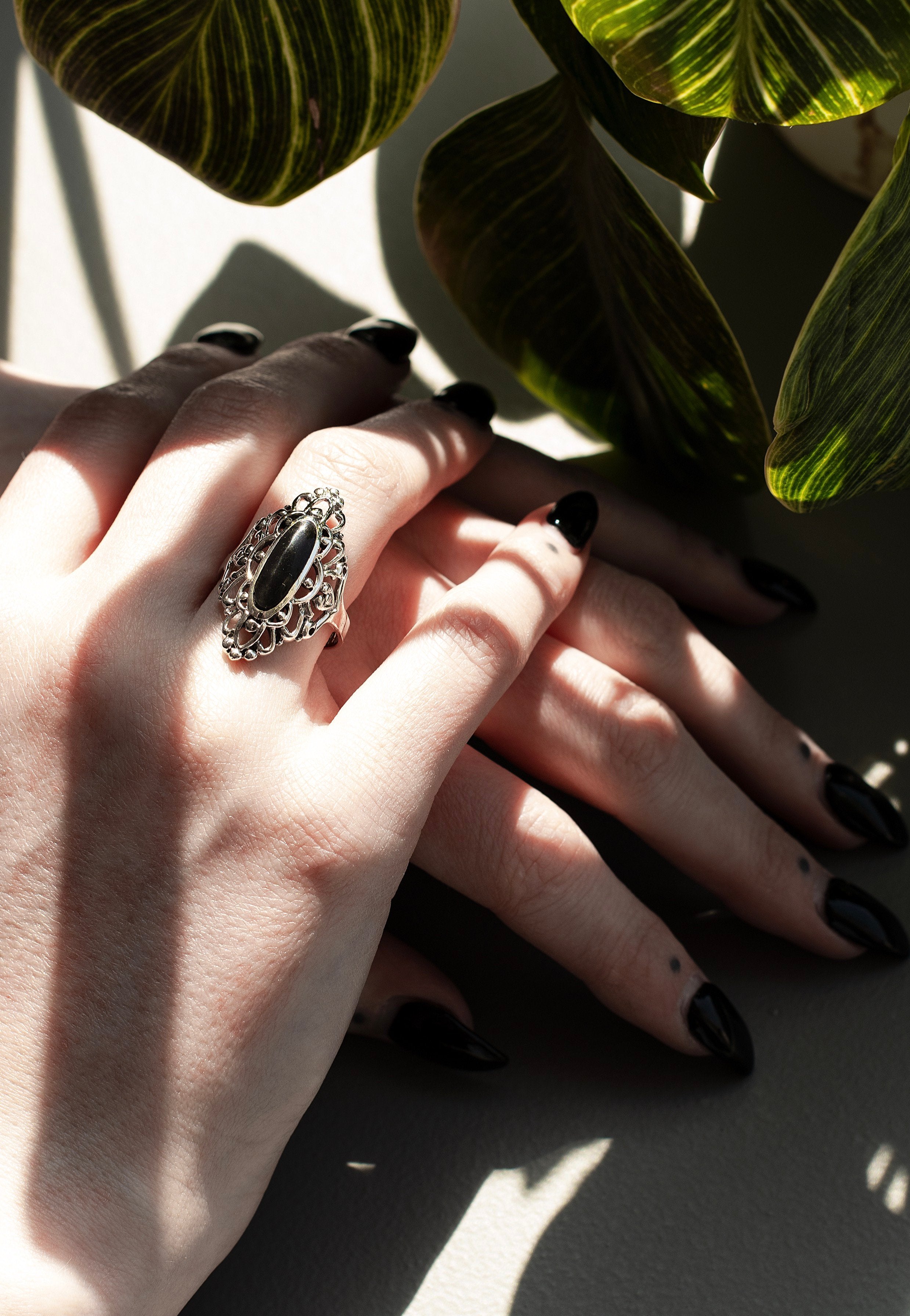 etNox - Big Black Ornament Silver - Ring | Neutral-Image