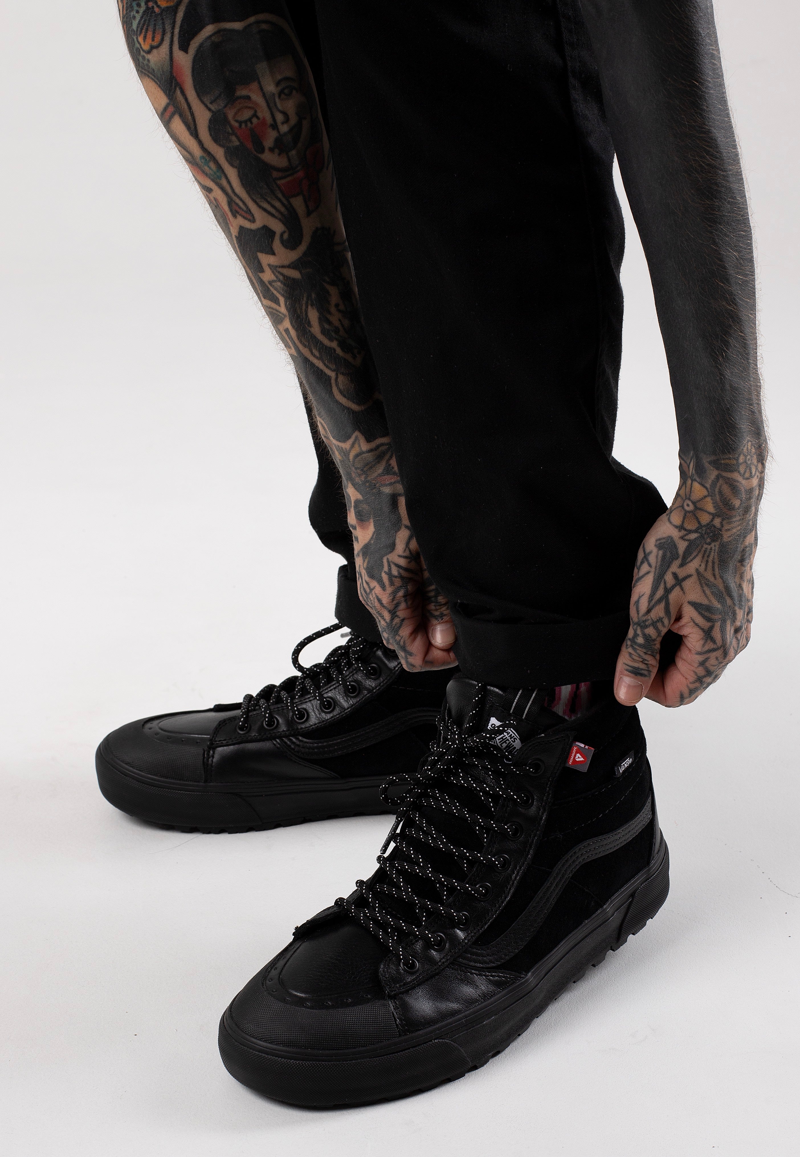 Vans - Sk8 Hi MTE 2 Black/Black - Shoes | Men-Image