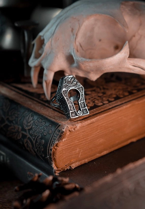 Lively Ghosts - Gravekeeper Silver - Ring | Neutral-Image