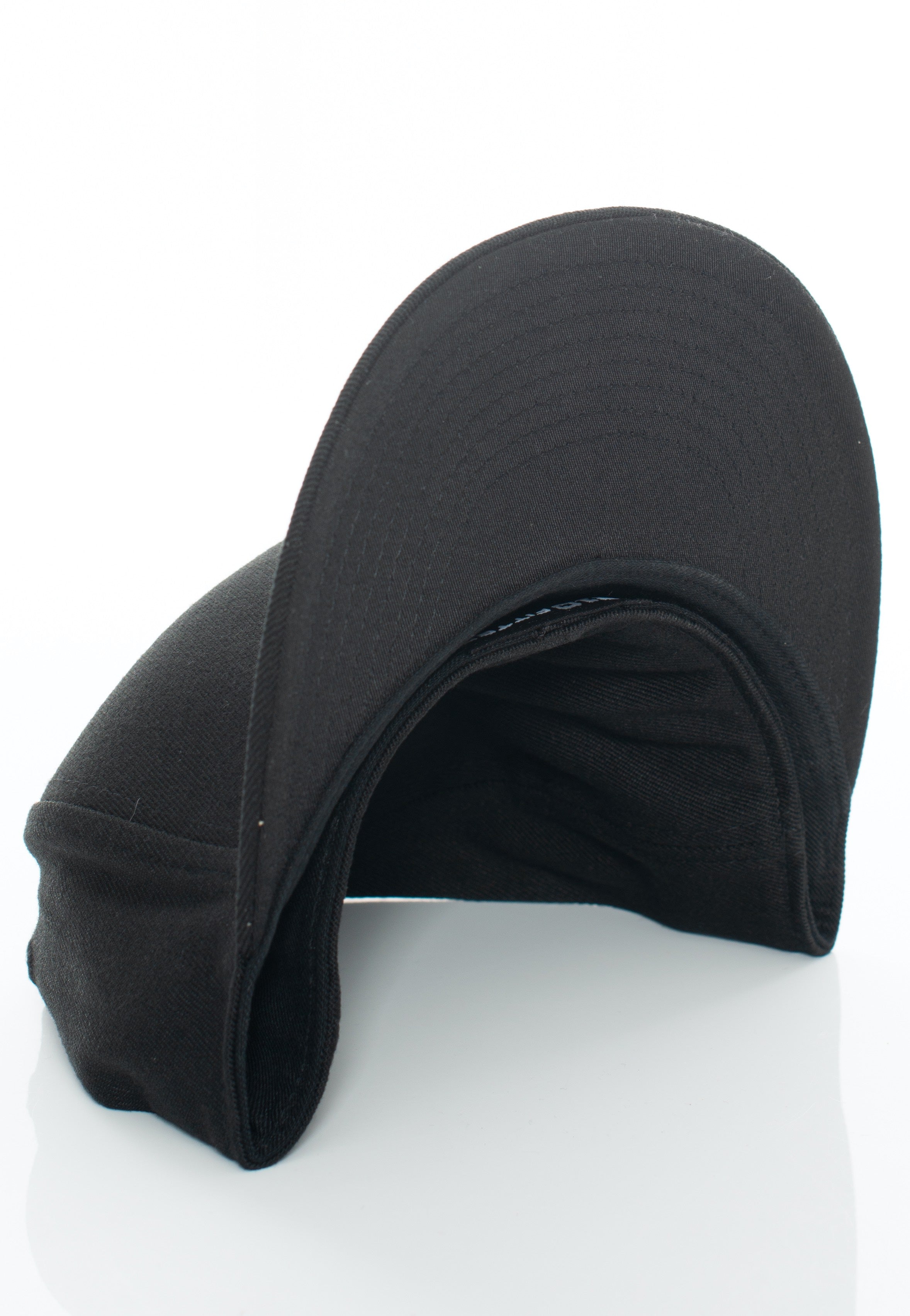 Flexfit - Premium 210 Fitted Black - Cap | Neutral-Image