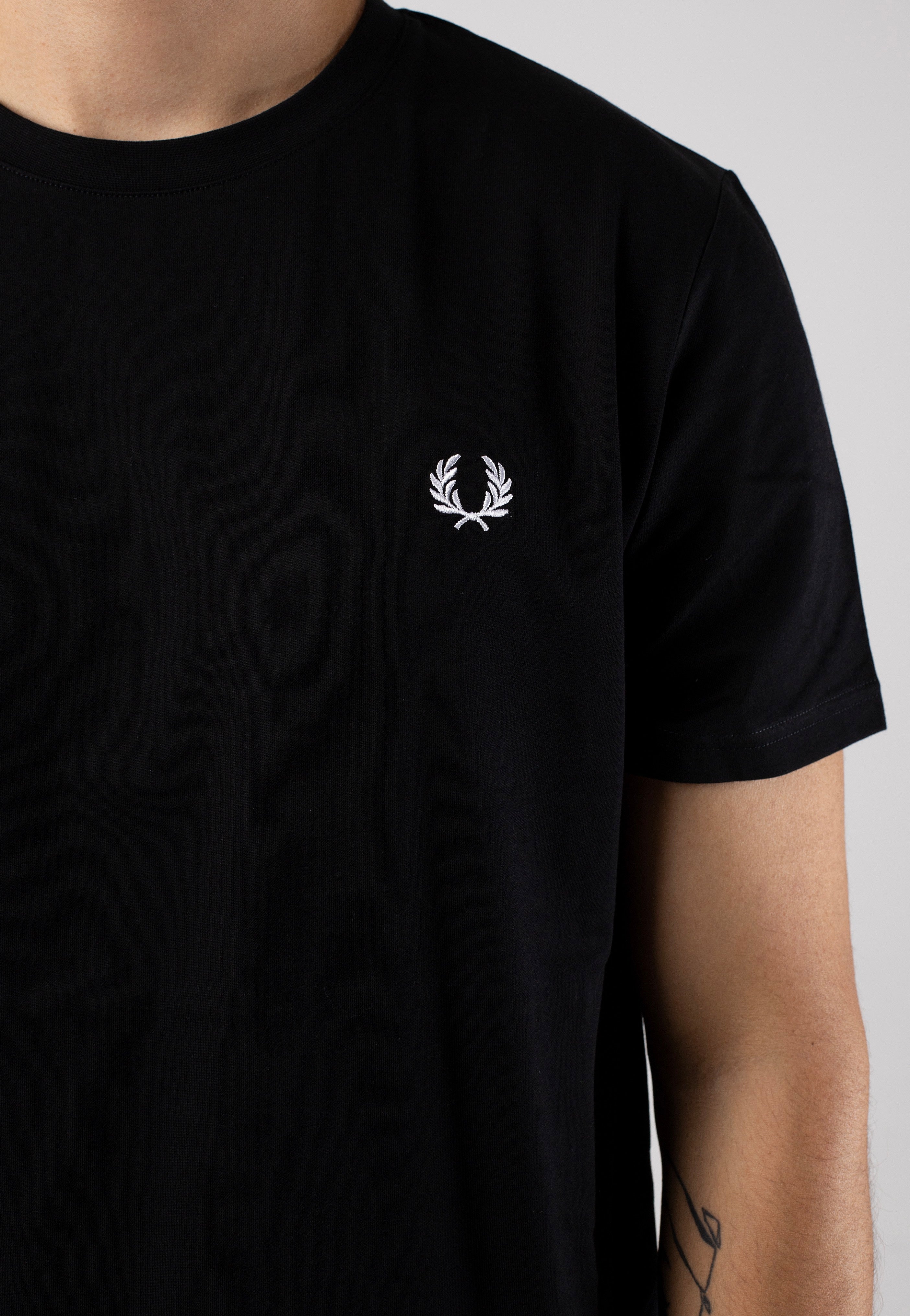 Fred Perry - Back Graphic Black - T-Shirt | Men-Image