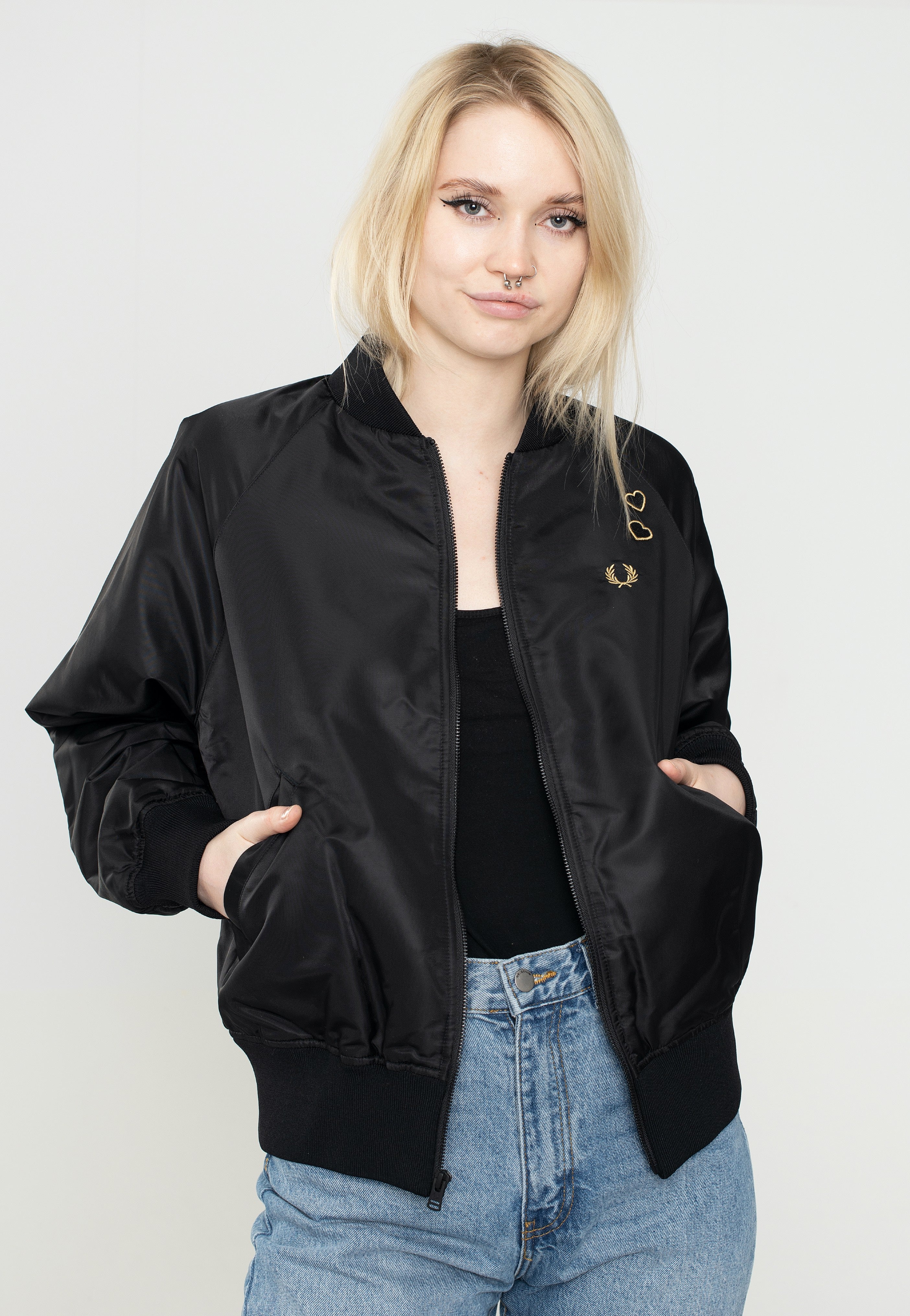 Fred Perry x Amy Winehouse - Embroidered Bomber Black - Jacket | Women-Image