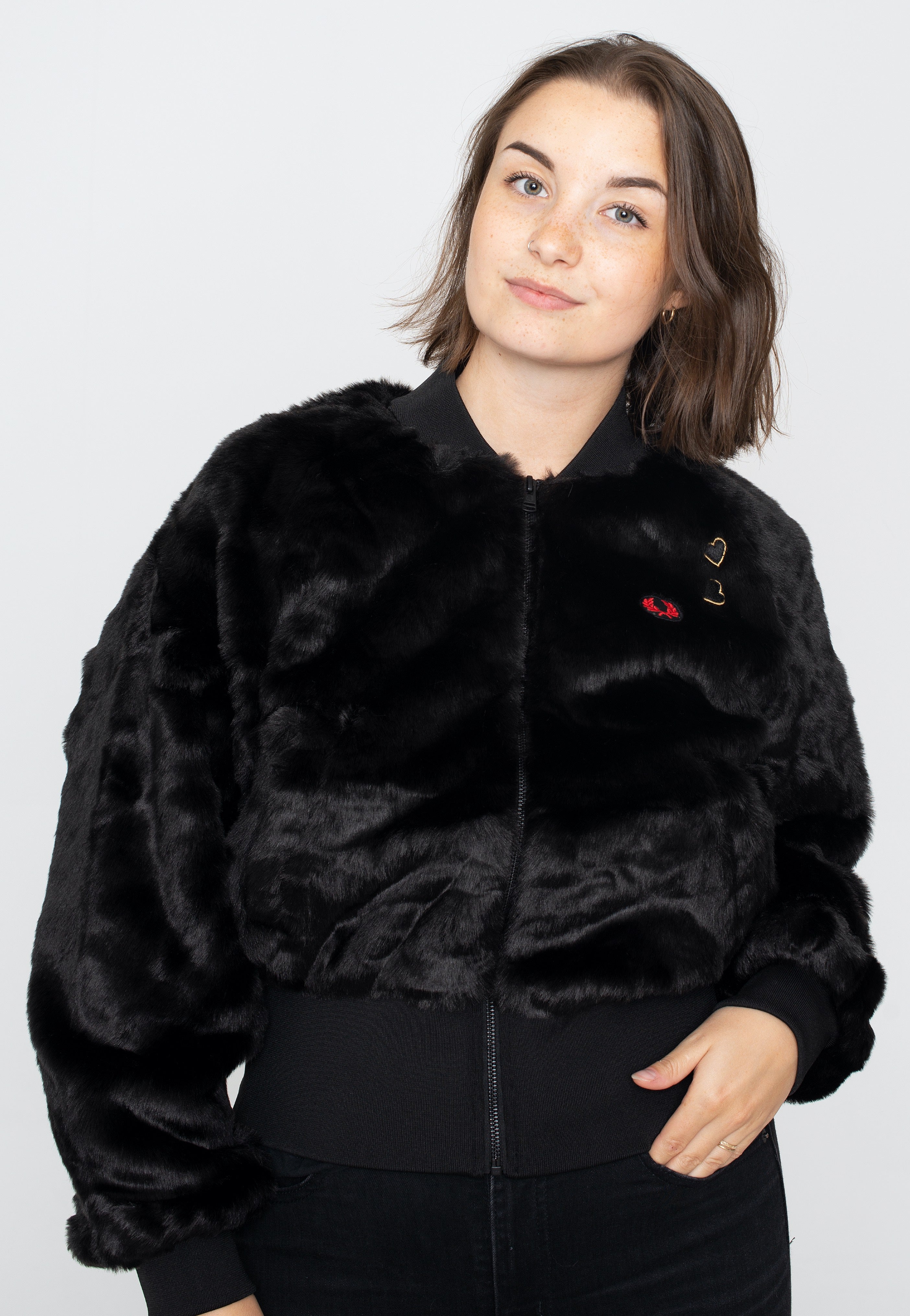 Fred Perry x Amy Winehouse - Heart Detail Faux Fur Black - Jacket | Women-Image