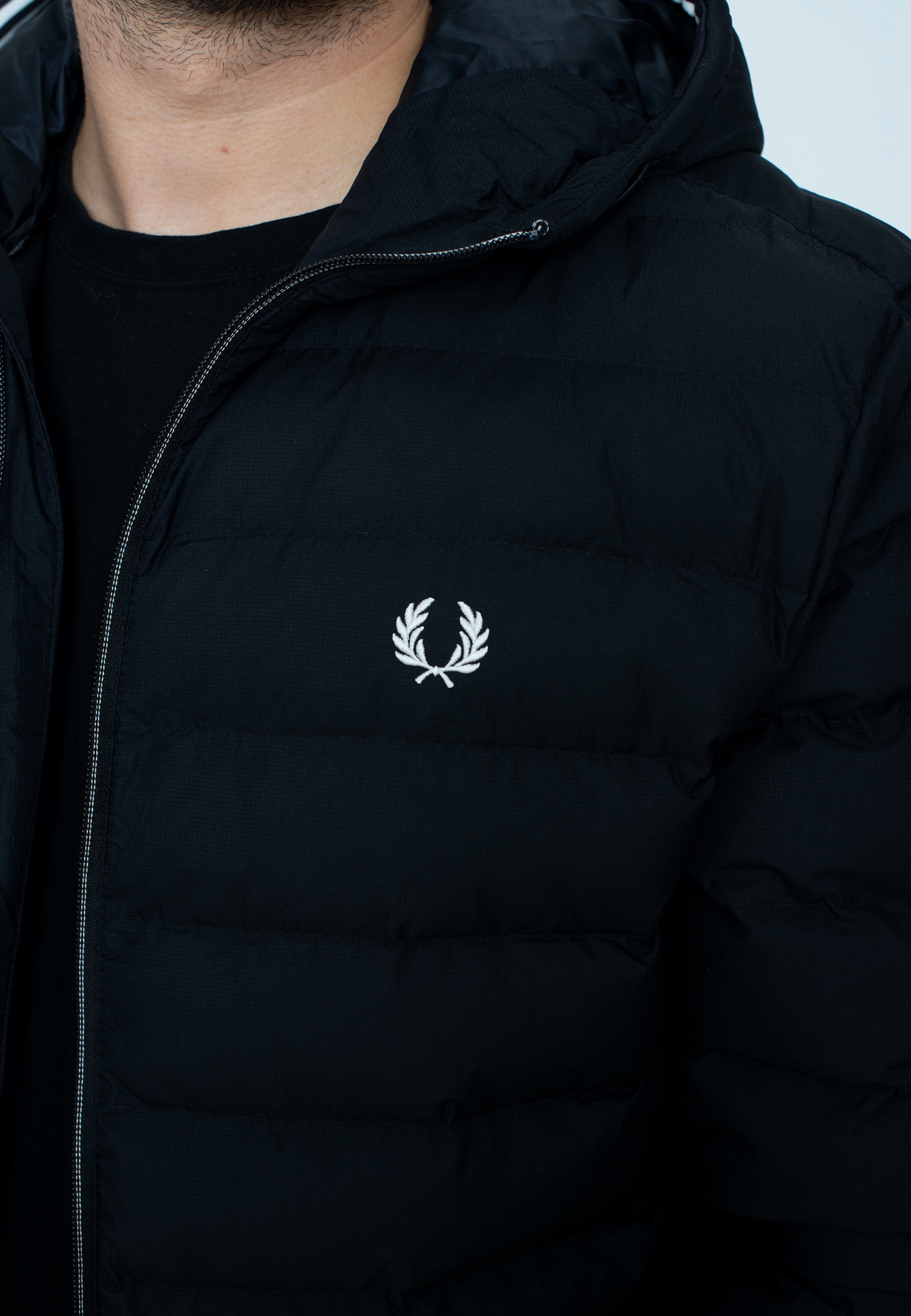 Fred Perry - Hooded Insulated Black - Jacket | Men-Image