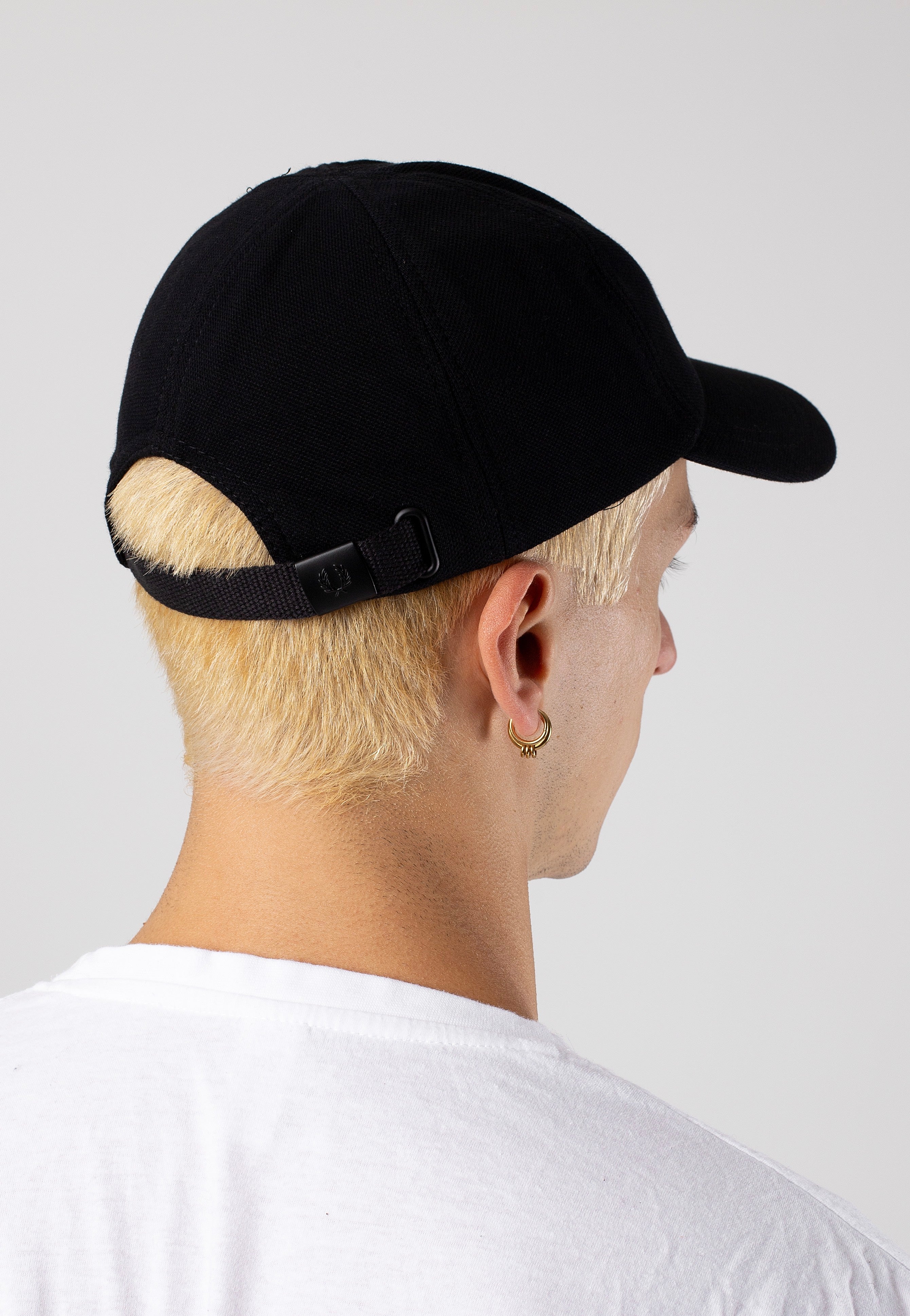 Fred Perry - Pique Classic Cap Black/Snow White - Cap | Neutral-Image