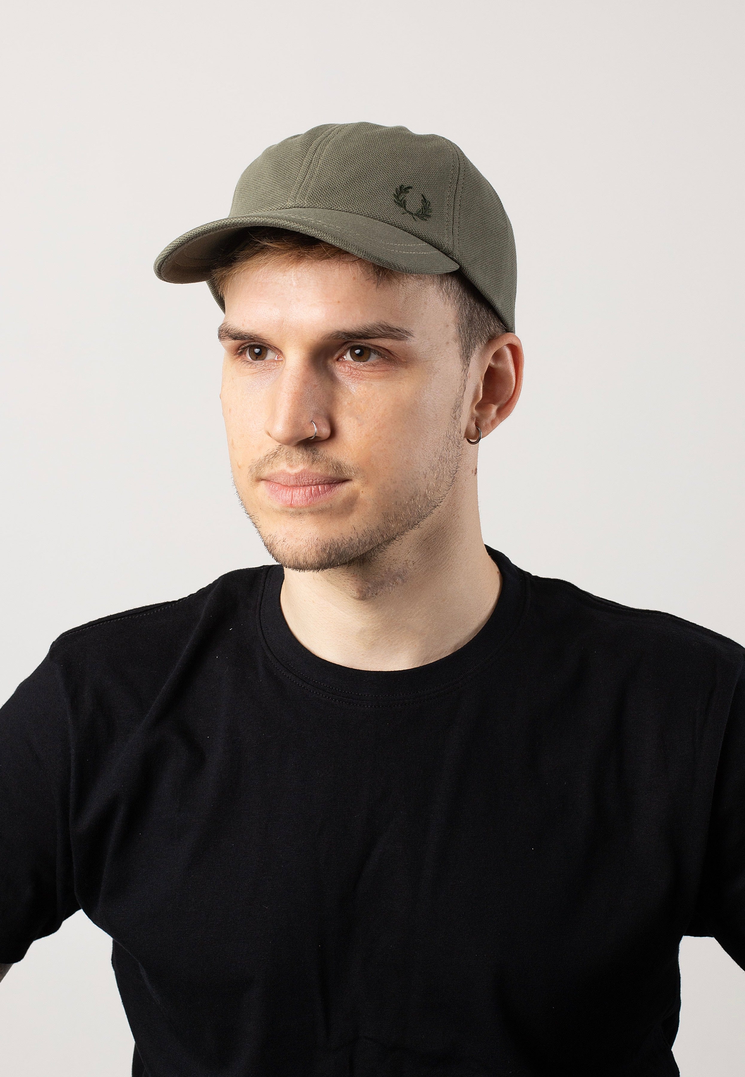 Fred Perry - Pique Classic Laurel Wreath Green/Night Green - Cap | Neutral-Image