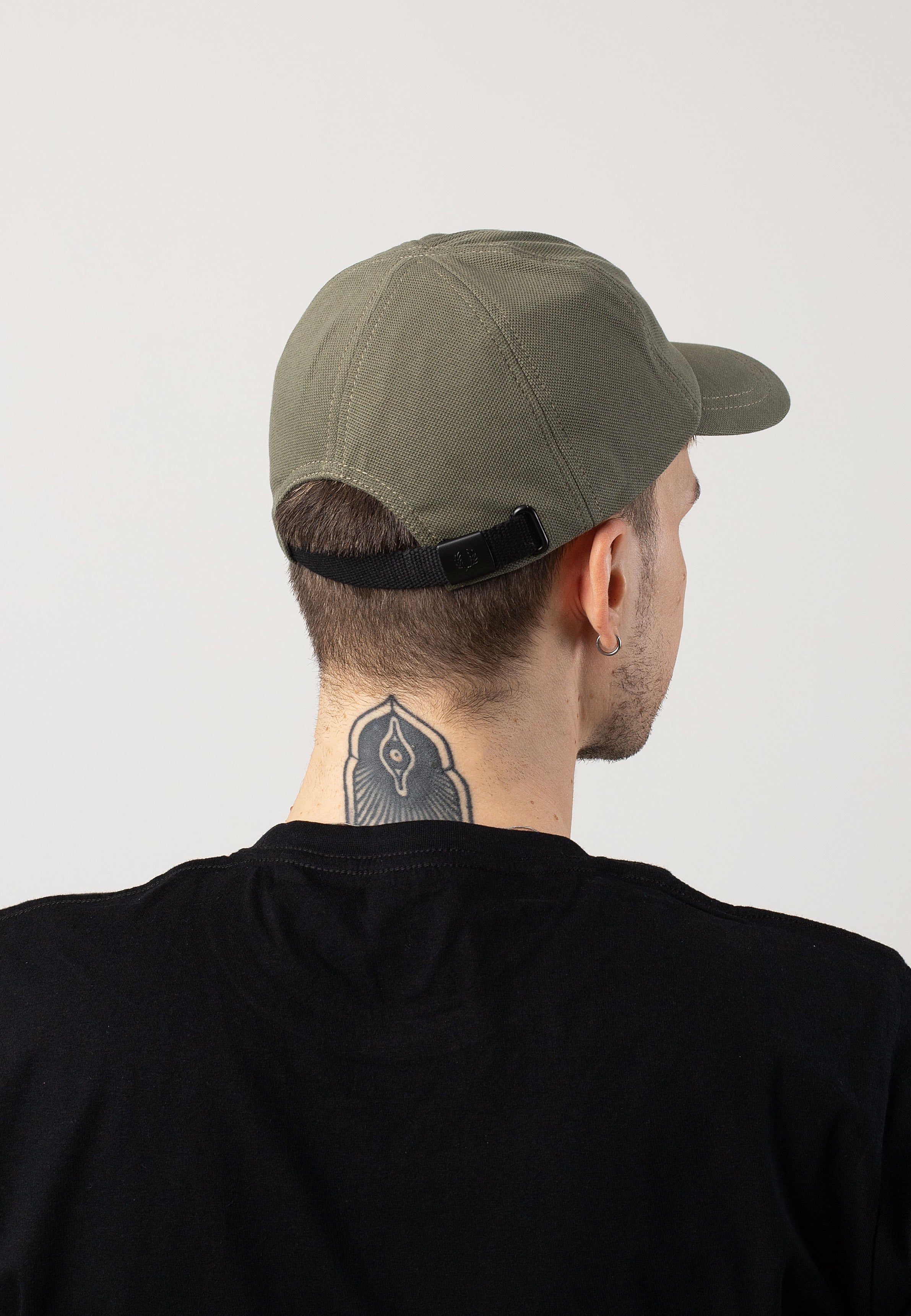 Fred Perry - Pique Classic Laurel Wreath Green/Night Green - Cap | Neutral-Image