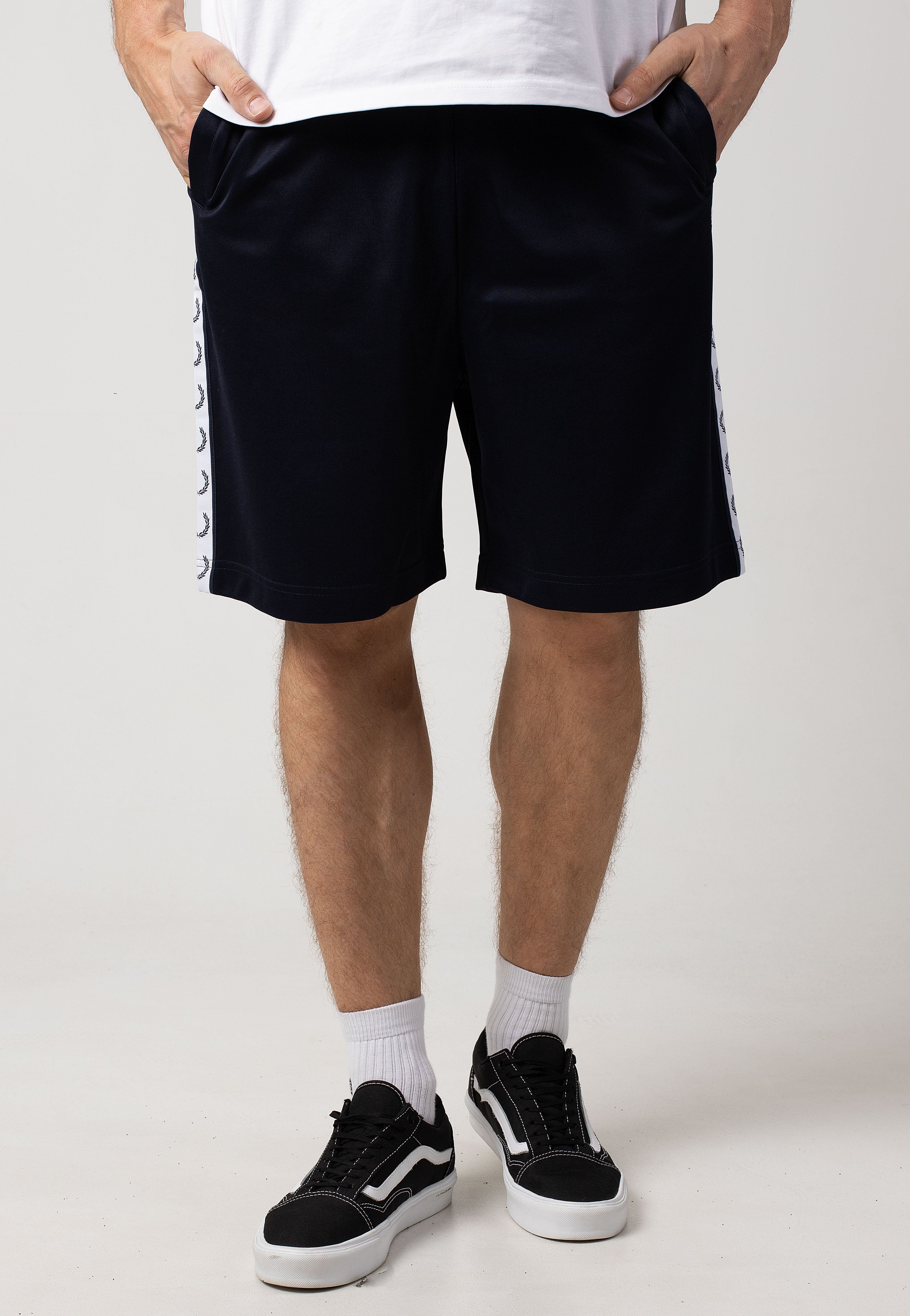 Fred Perry - Taped Tricot Carbon Blue - Shorts | Men-Image